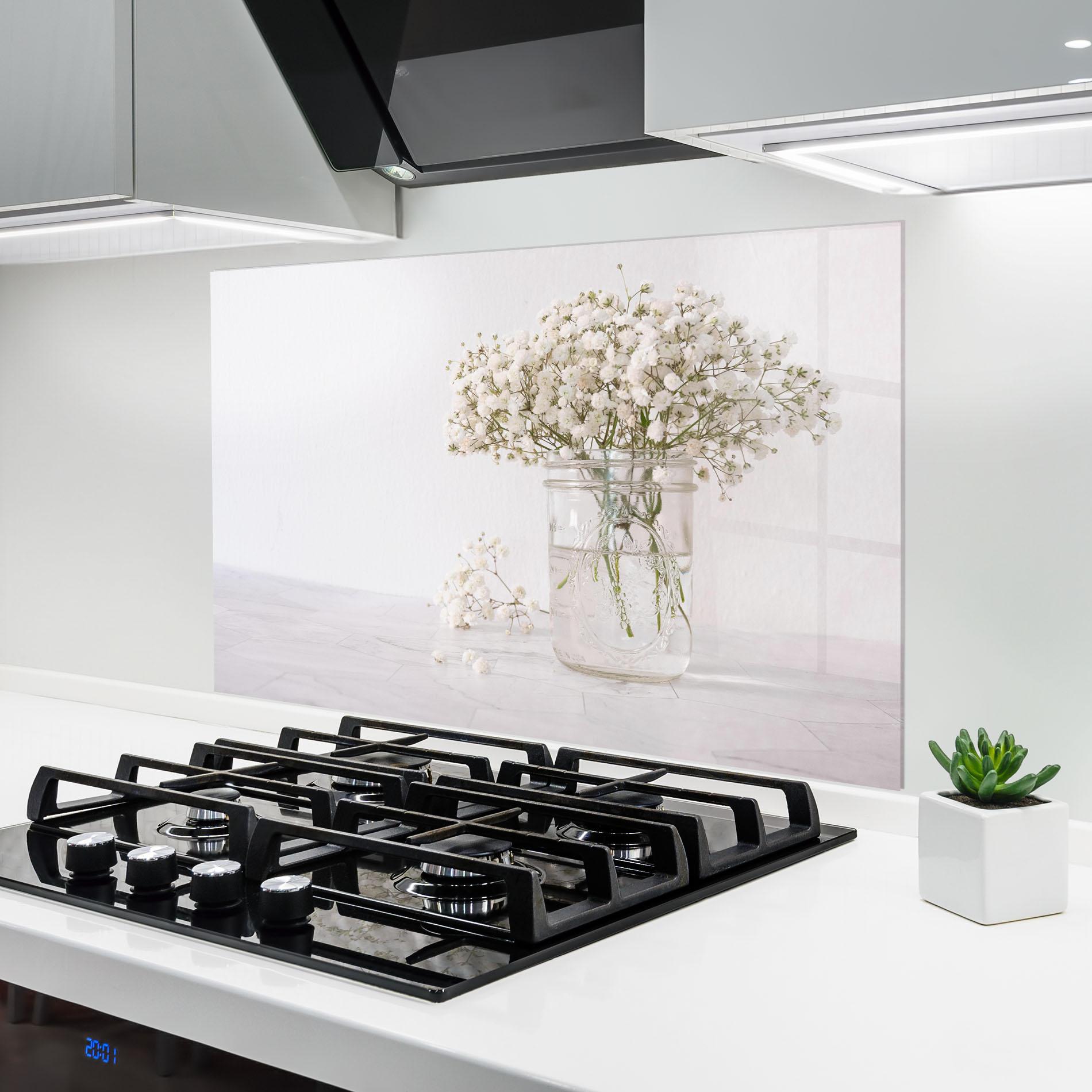 Konyhai üveg hátfal White Tiny Flower Vase mockup 6