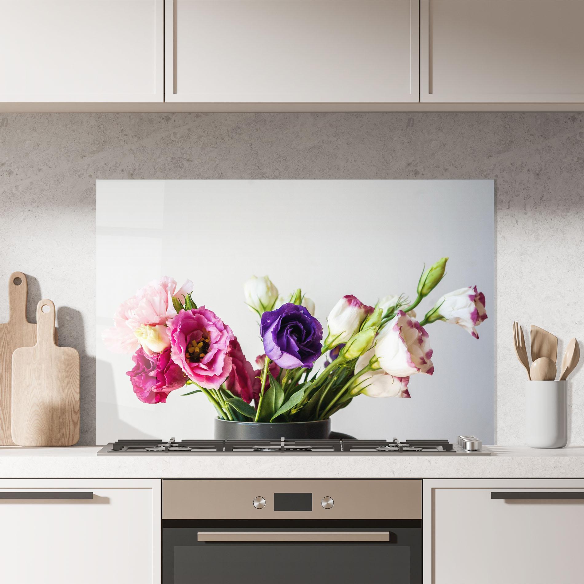 Konyhai üveg hátfal Flowers In Vase mockup 7