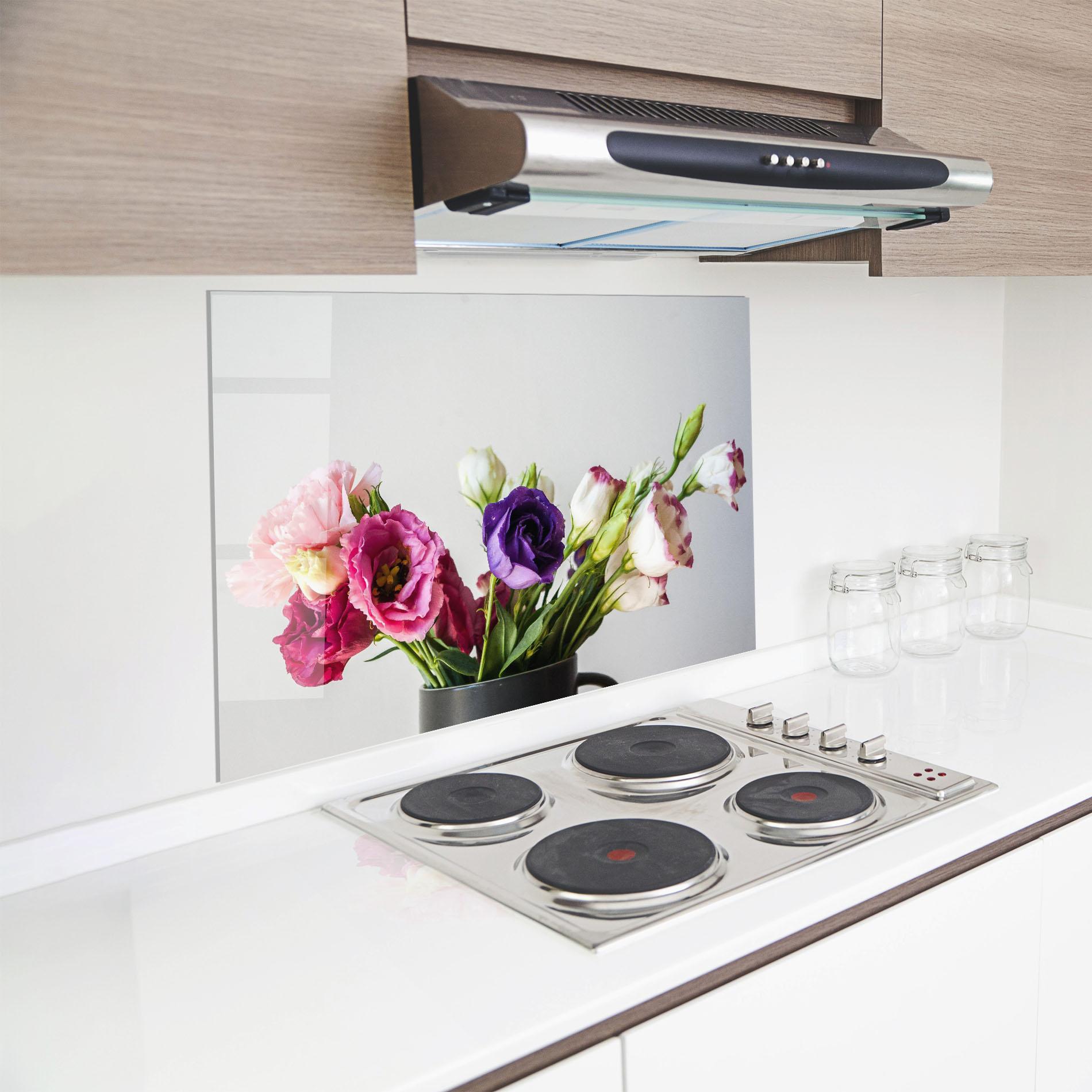 Konyhai üveg hátfal Flowers In Vase mockup 8