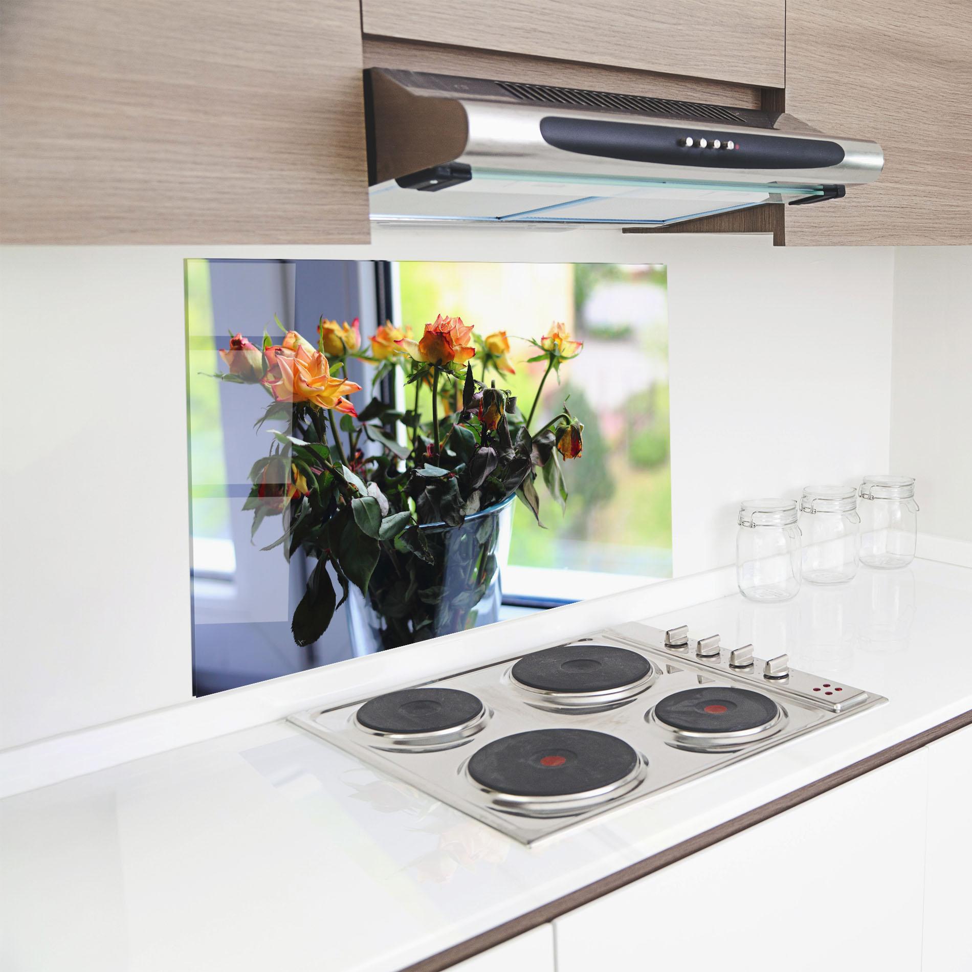 Konyhai üveg hátfal Red Yellow Rose Vase mockup 8