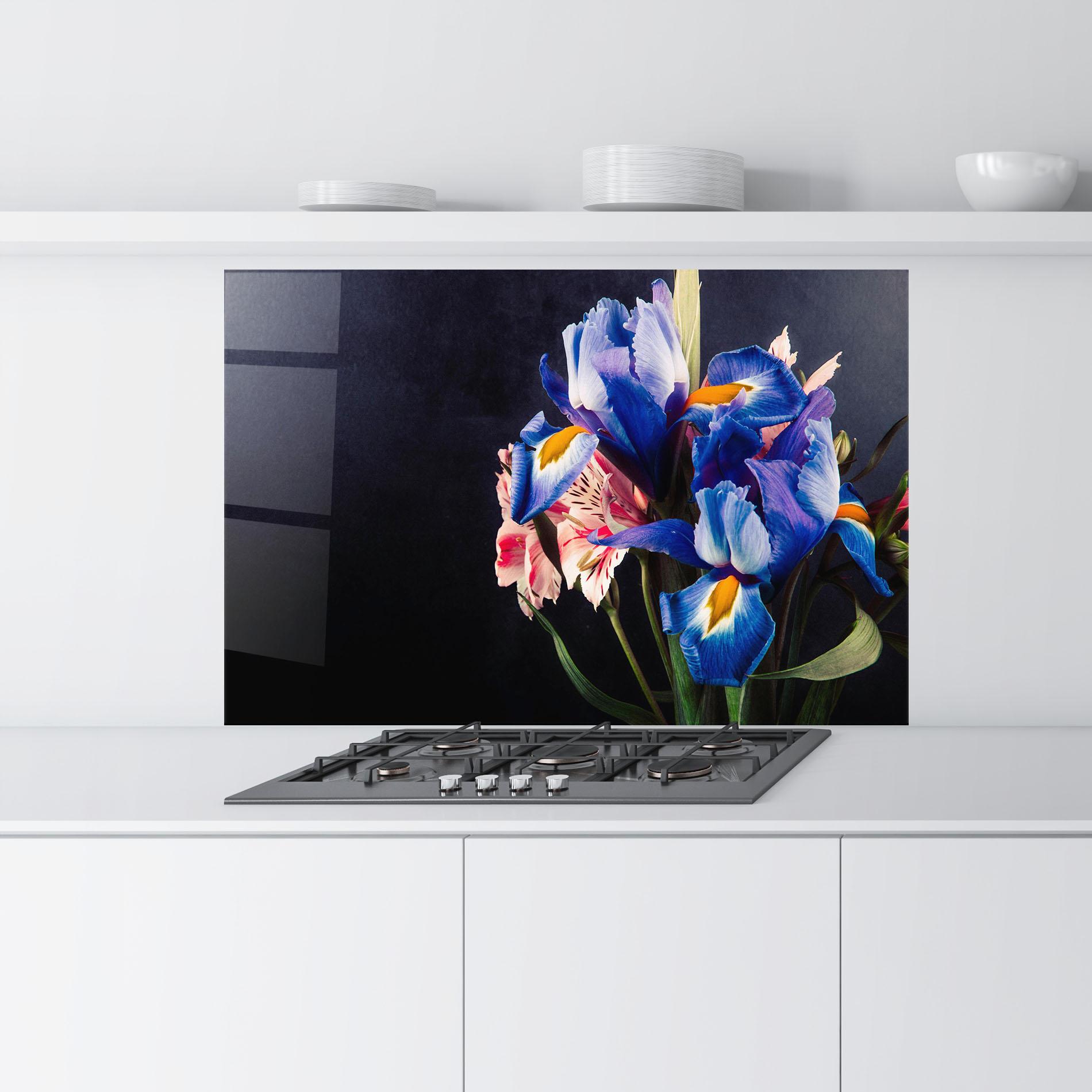 Konyhai üveg hátfal Iris Bouquet mockup 9