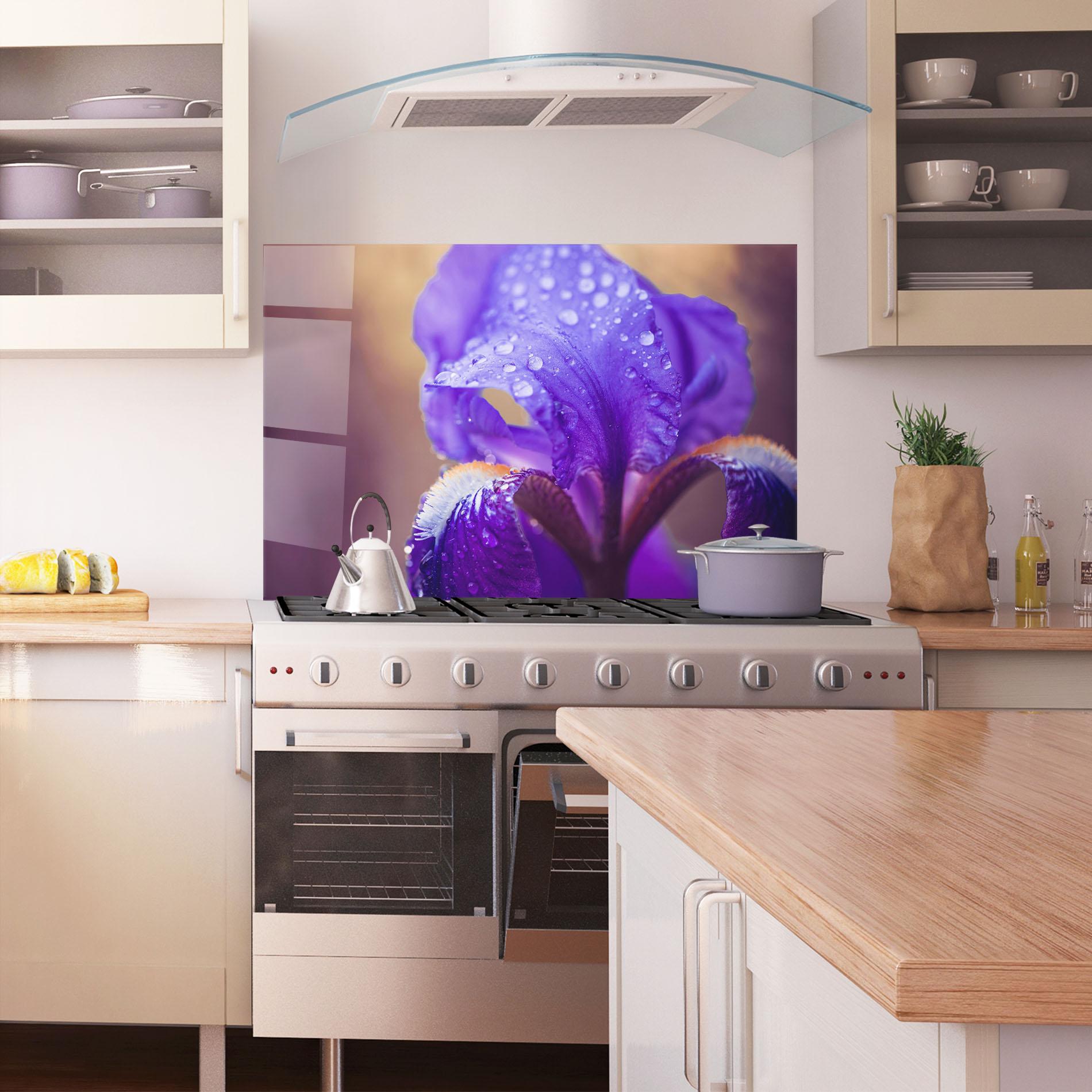 Konyhai üveg hátfal Iris Aftger Rain mockup 1