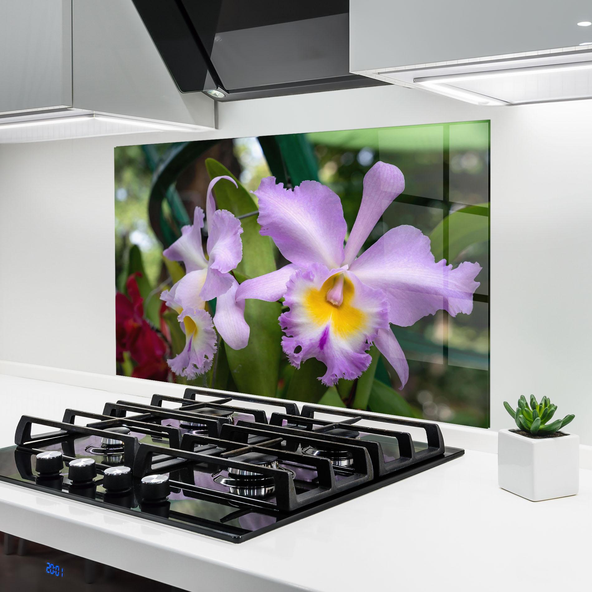 Konyhai üveg hátfal Light Purple Iris mockup 6