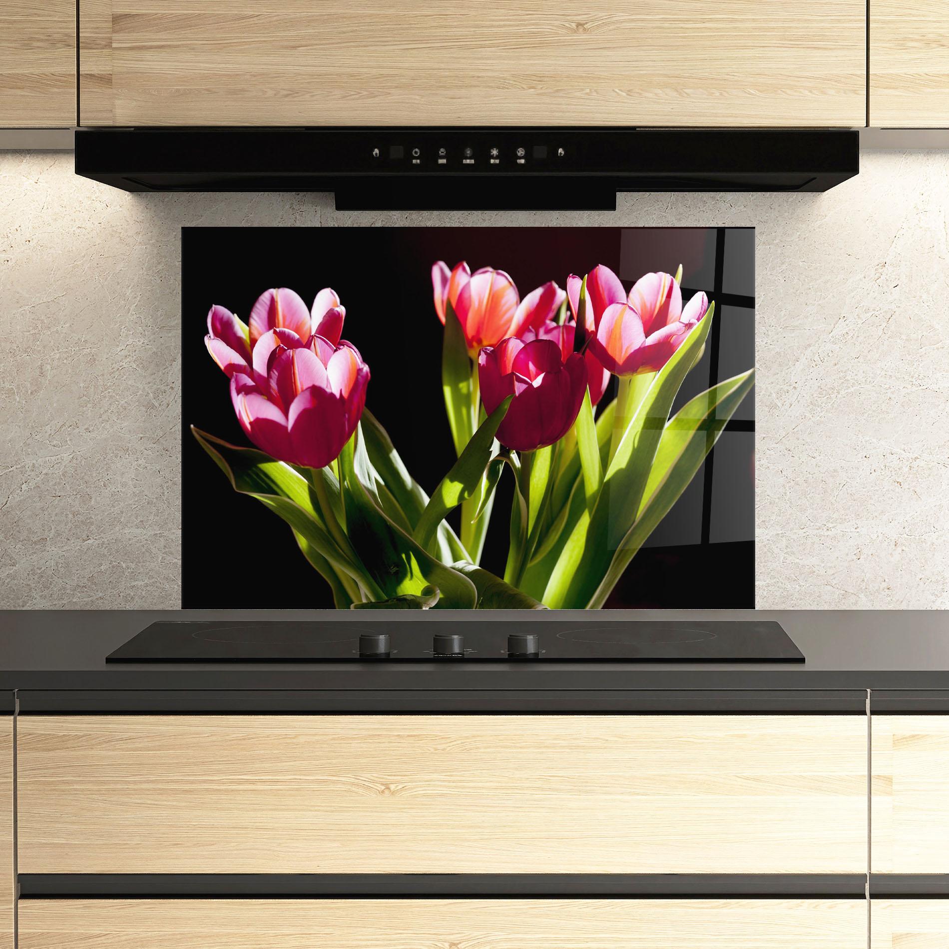 Konyhai üveg hátfal Dark Pink Tulips mockup 3