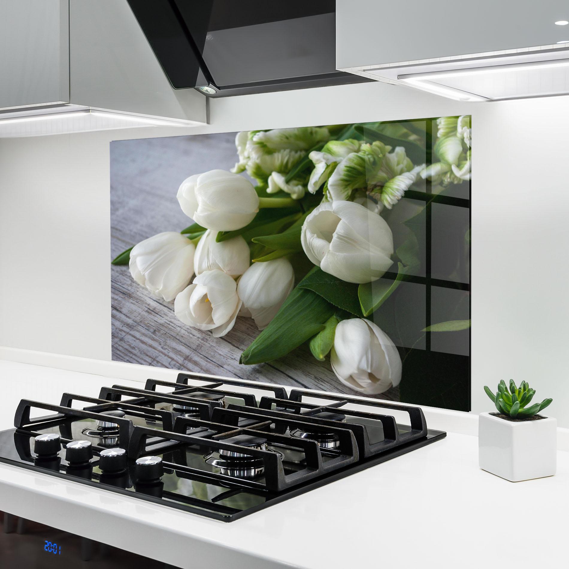 Konyhai üveg hátfal White Tulips Bouquet mockup 6
