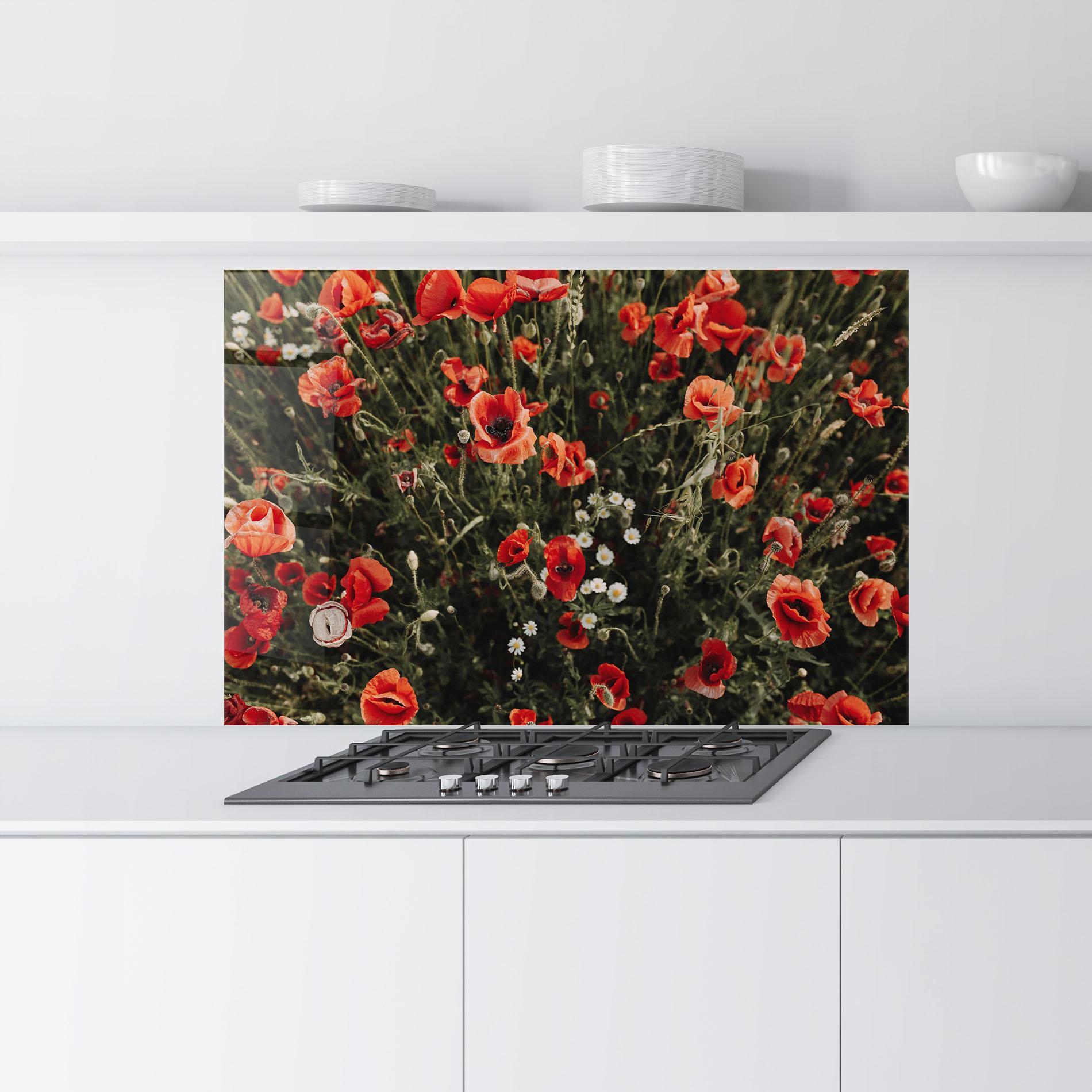 Konyhai üveg hátfal Pretty Poppies Field mockup 9