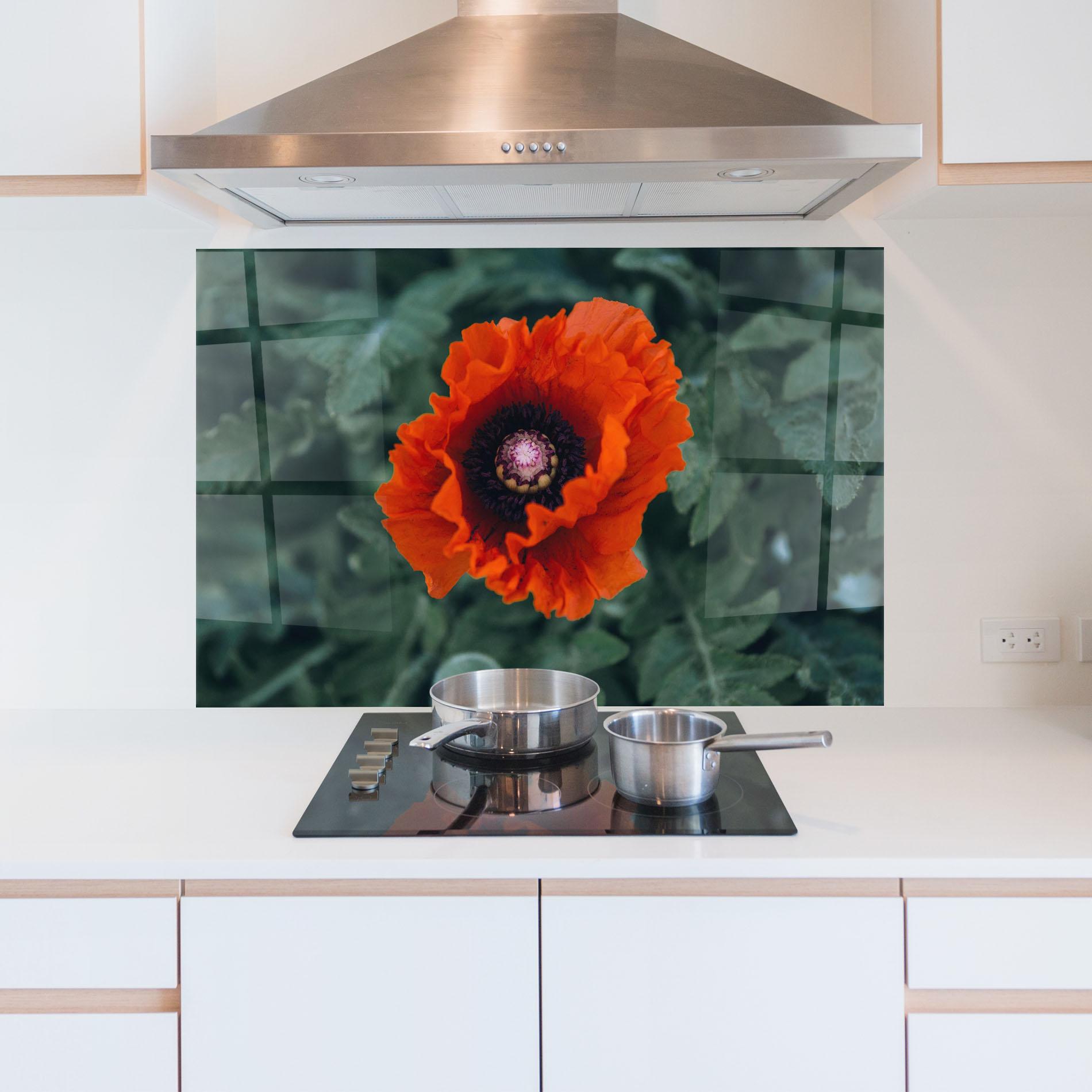 Konyhai üveg hátfal Poppy From The Garden mockup 5