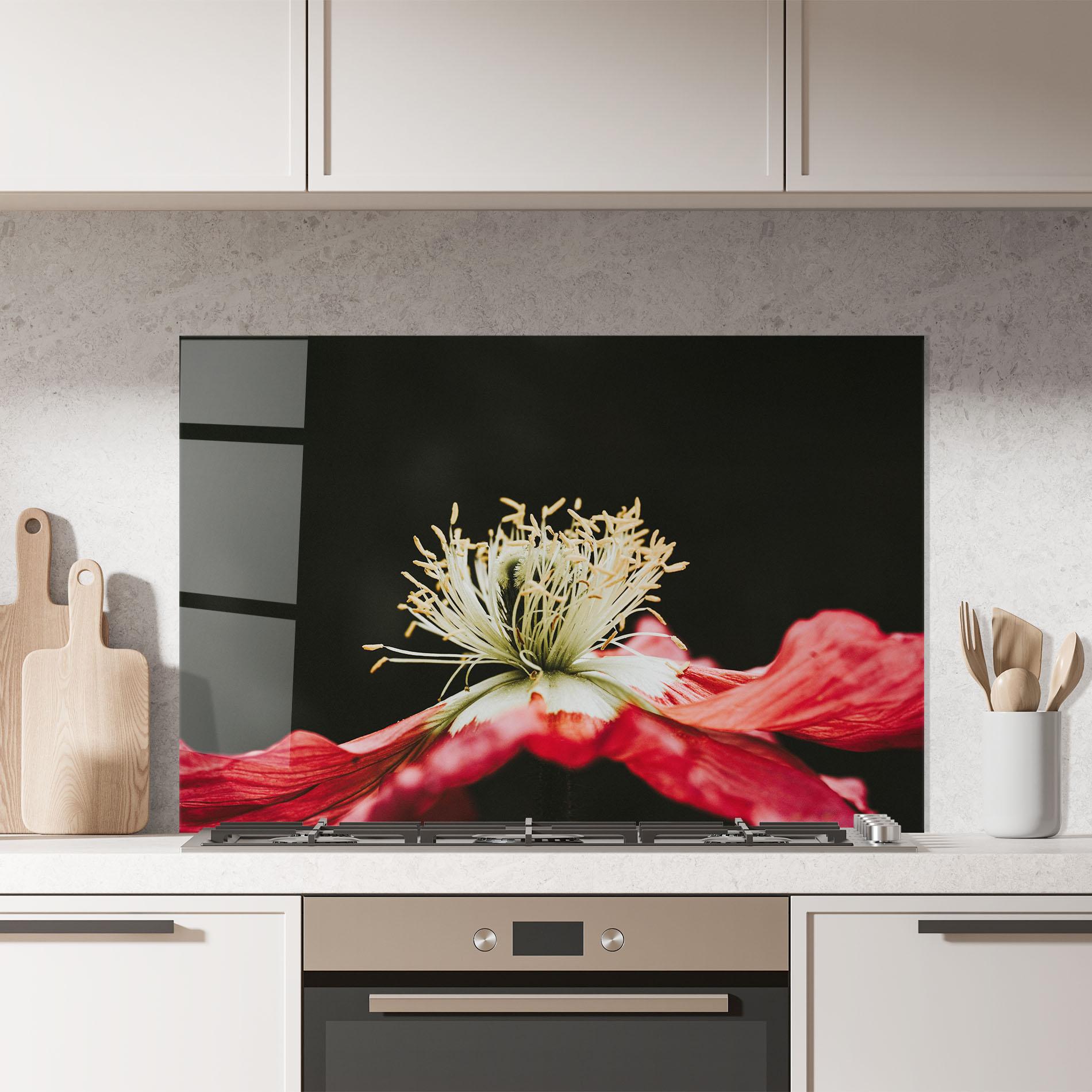 Konyhai üveg hátfal Open Poppy Close Up mockup 7