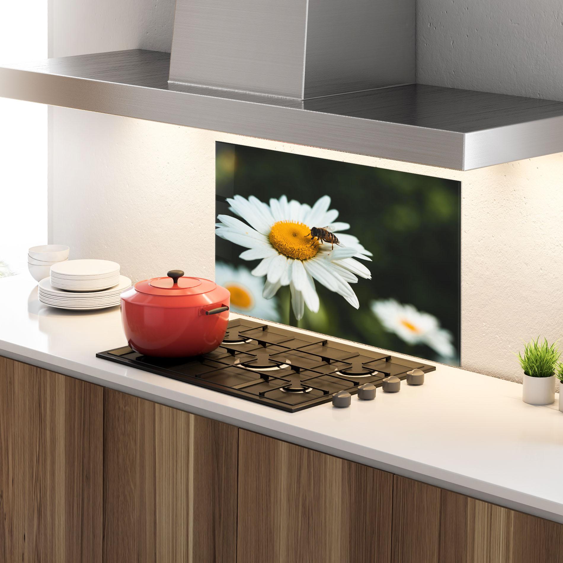 Konyhai üveg hátfal Pollen From Daisy mockup 4