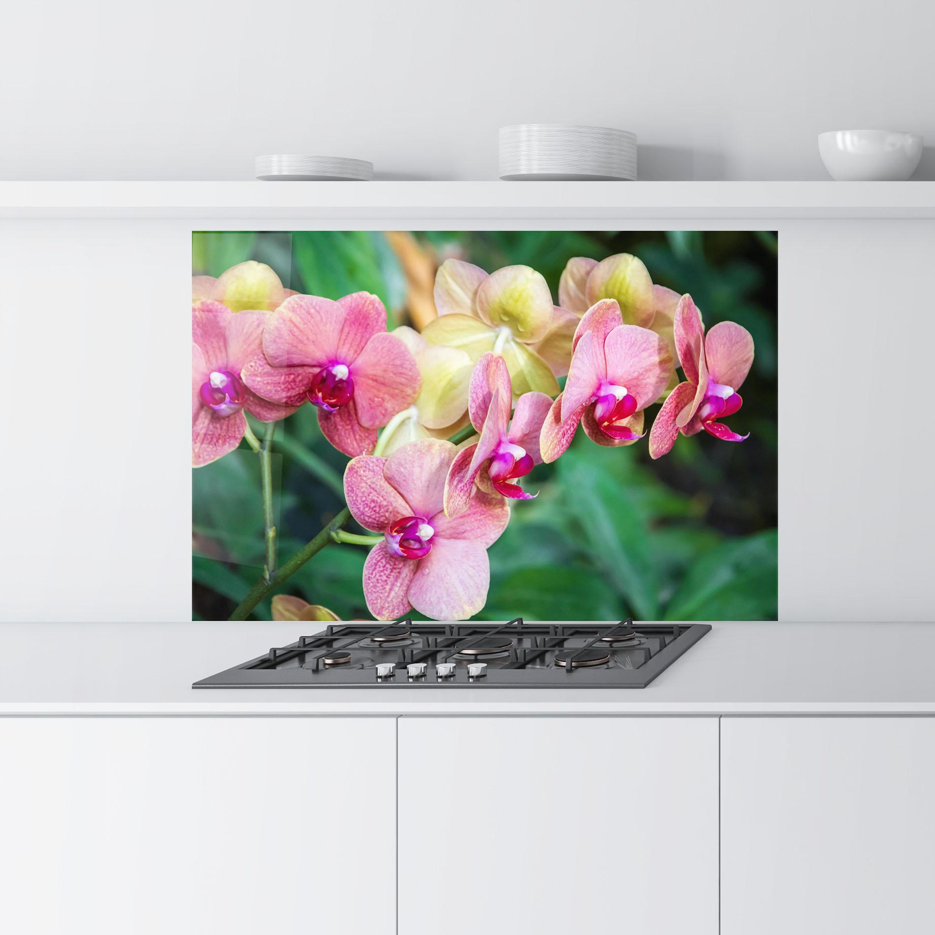 Konyhai üveg hátfal Yellow Oink Orchid mockup 9