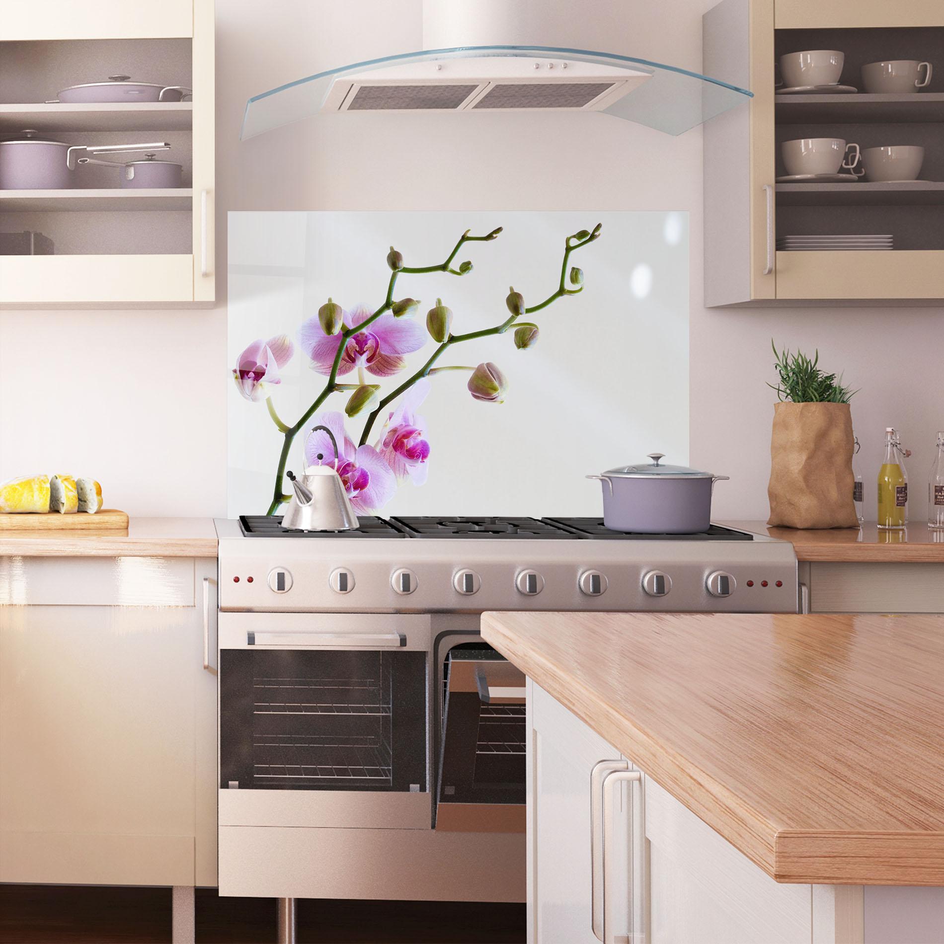 Konyhai üveg hátfal Purple Orchid On Grey mockup 1