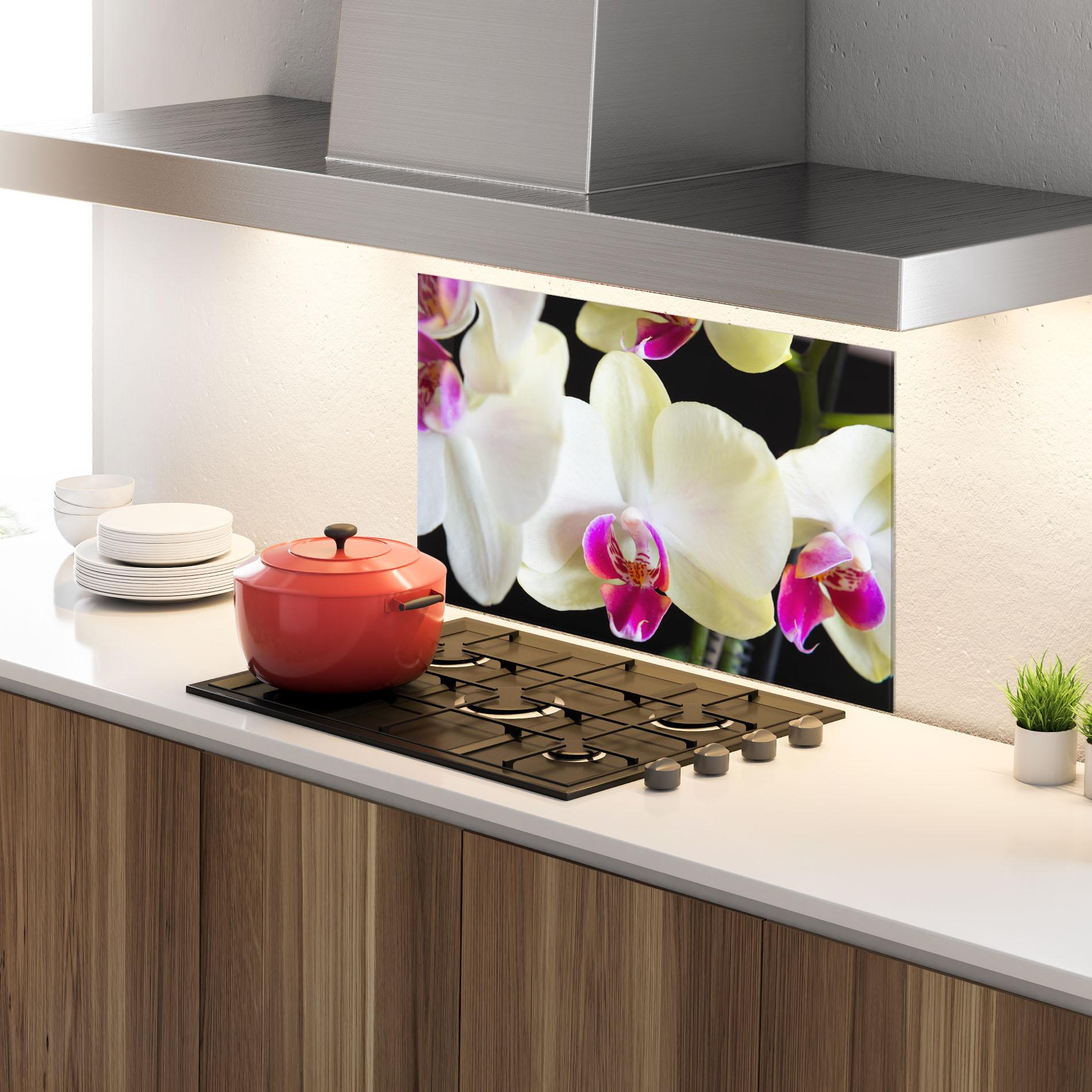 Konyhai üveg hátfal Cream Purple Orchids mockup 4