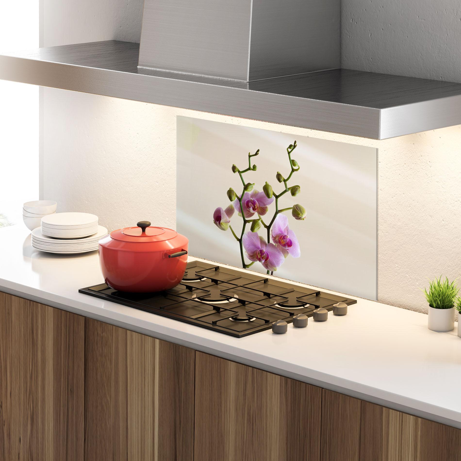 Konyhai üveg hátfal Purple Orchid On Cream mockup 4