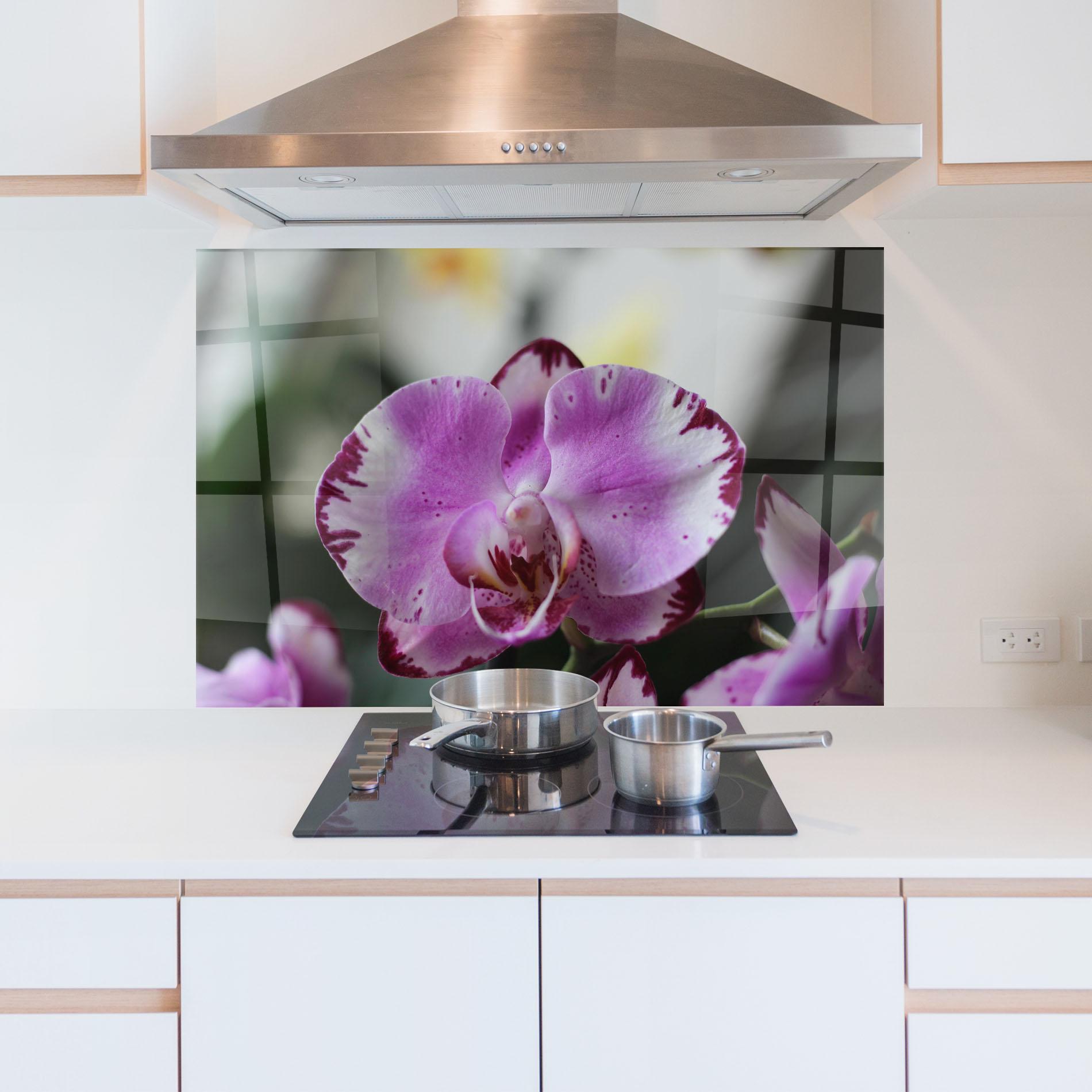 Konyhai üveg hátfal Dark Purple Orchids In Nature mockup 5