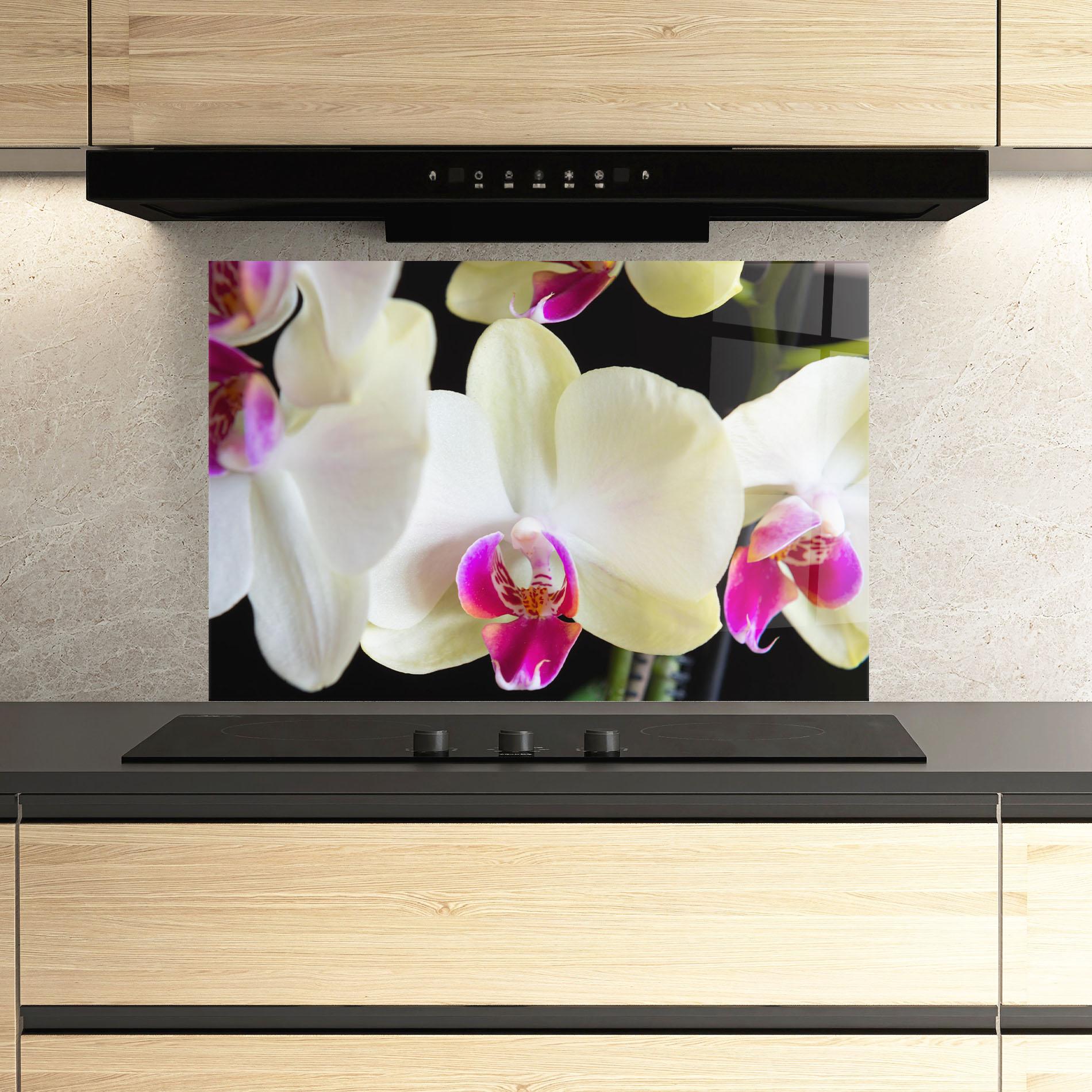 Konyhai üveg hátfal Cream Purple Orchids mockup 3
