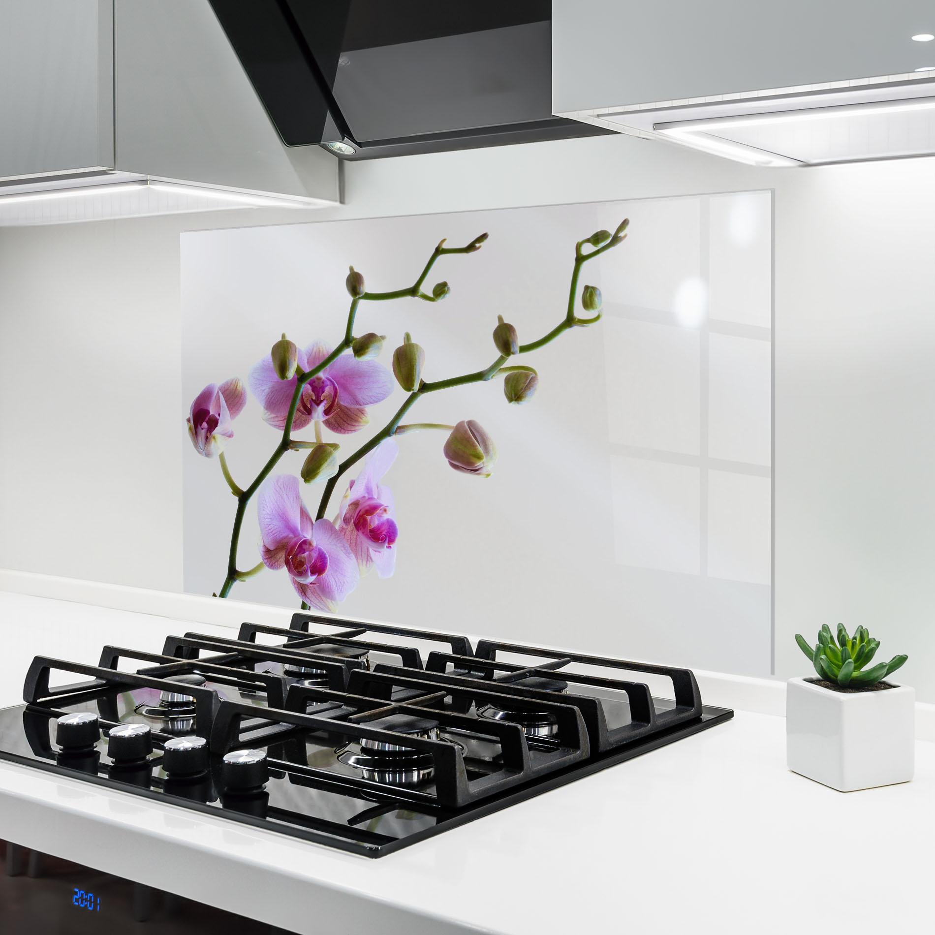 Konyhai üveg hátfal Purple Orchid On Grey mockup 6