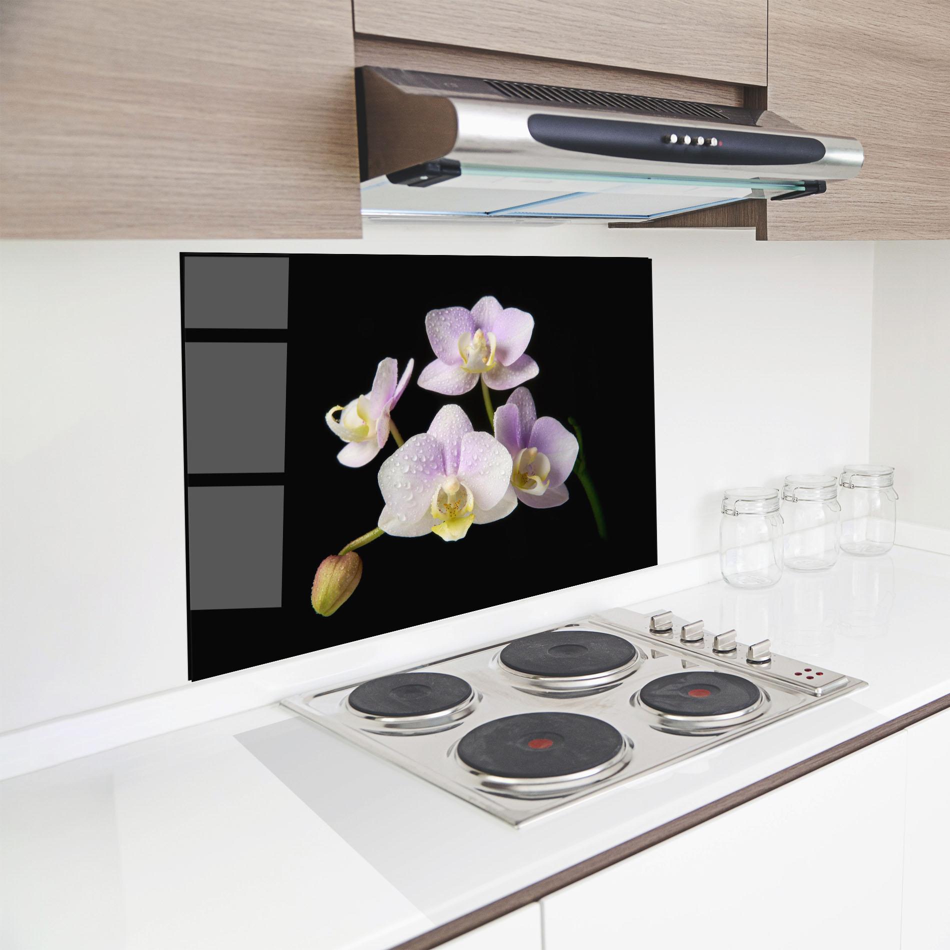 Konyhai üveg hátfal Light Purple Orchid On Black mockup 8