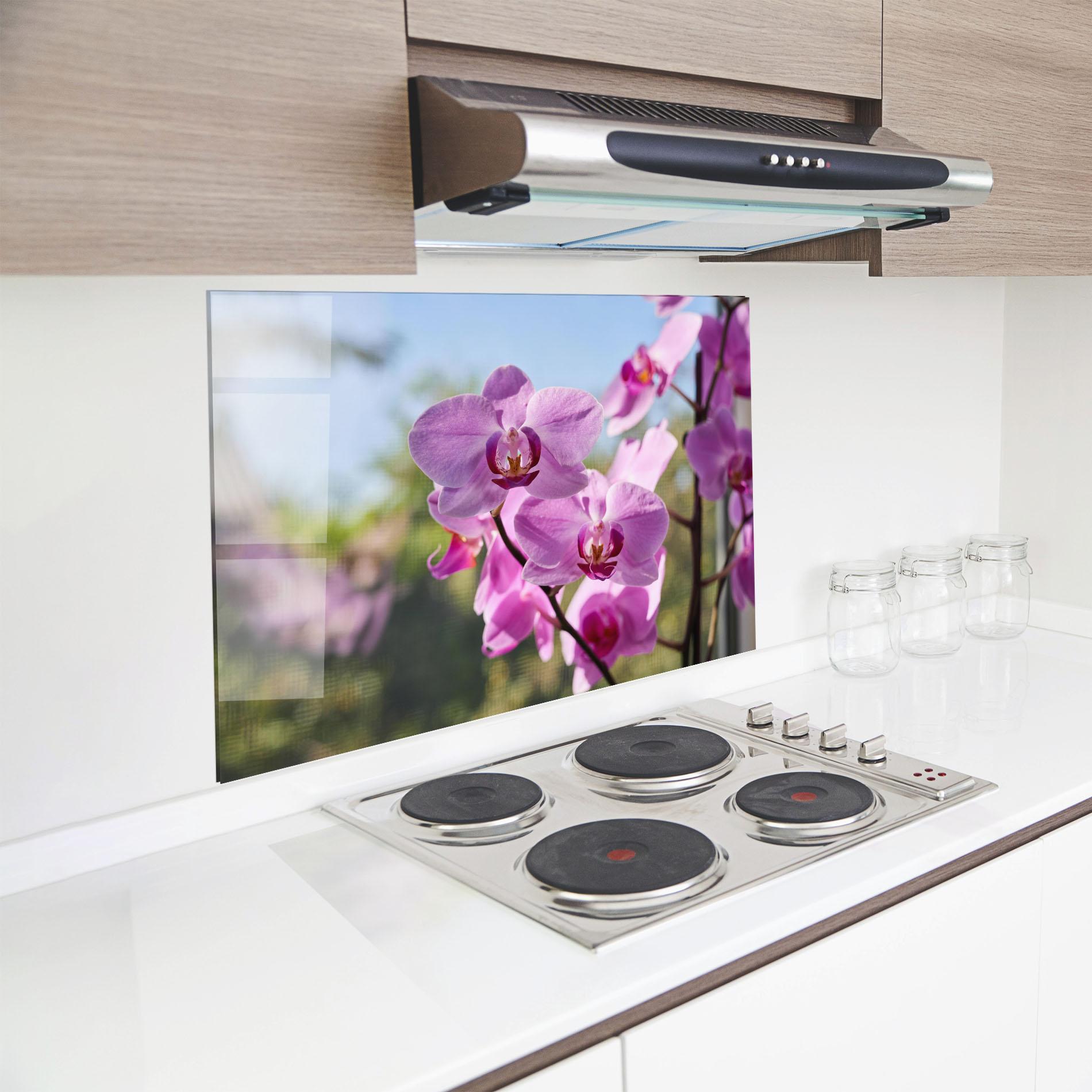 Konyhai üveg hátfal Orchids In The Garden mockup 8