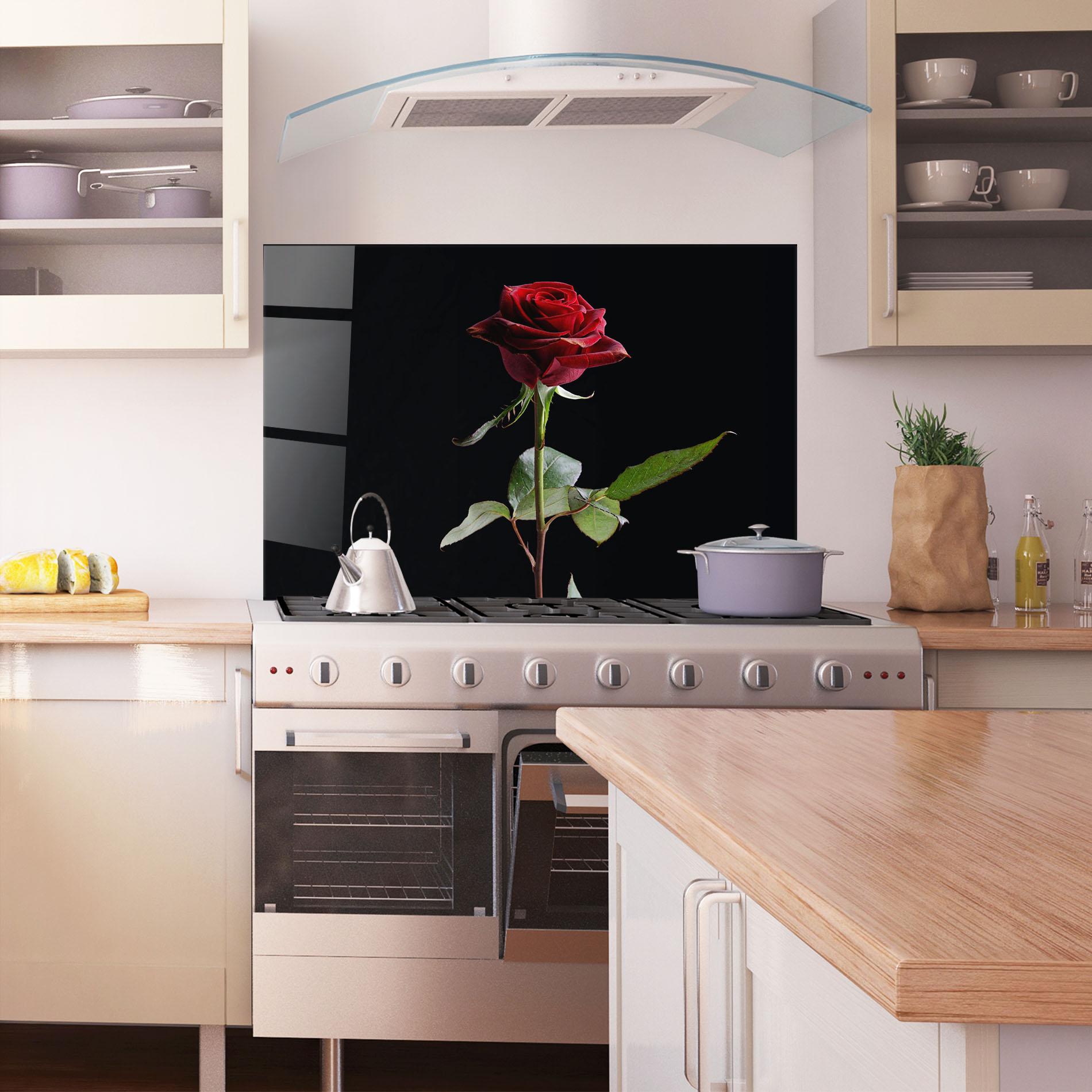 Konyhai üveg hátfal Beautiful Red Rose mockup 1