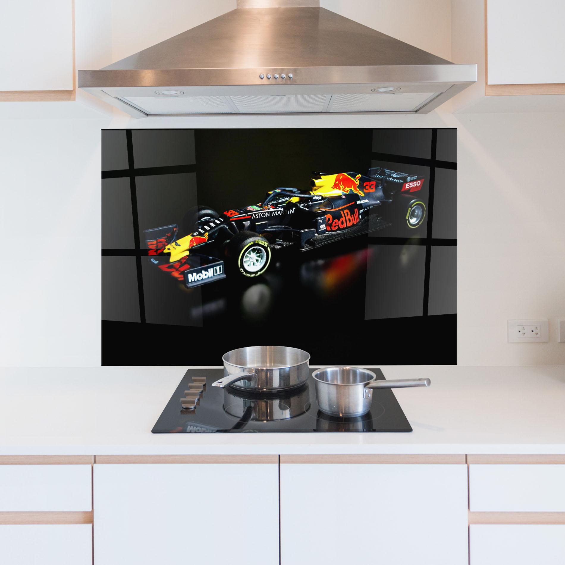Konyhai üveg hátfal Black Yellow F1 mockup 5