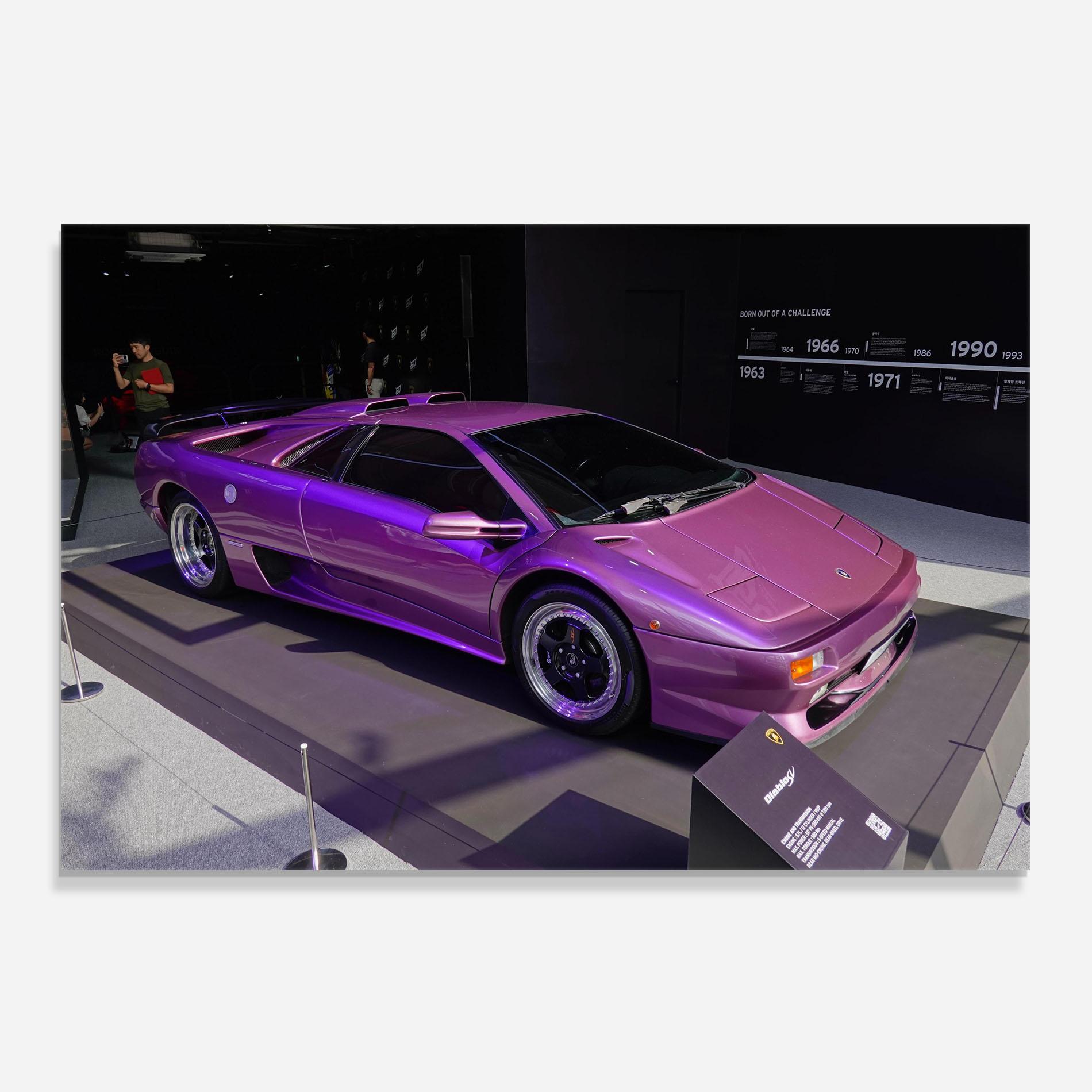 Konyhai üveg hátfal Purple Lambo mockup 0
