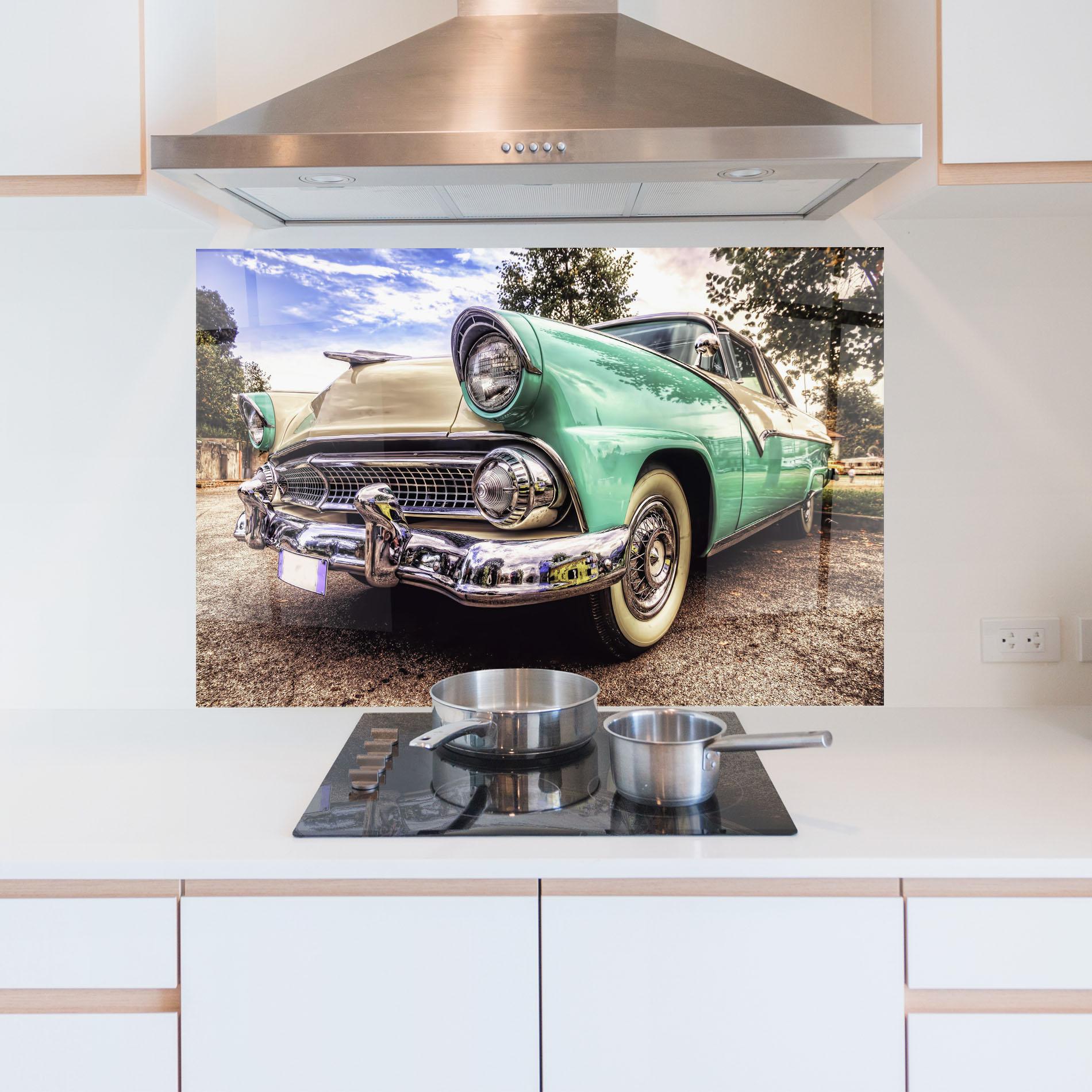 Konyhai üveg hátfal Green Vintage Car mockup 5