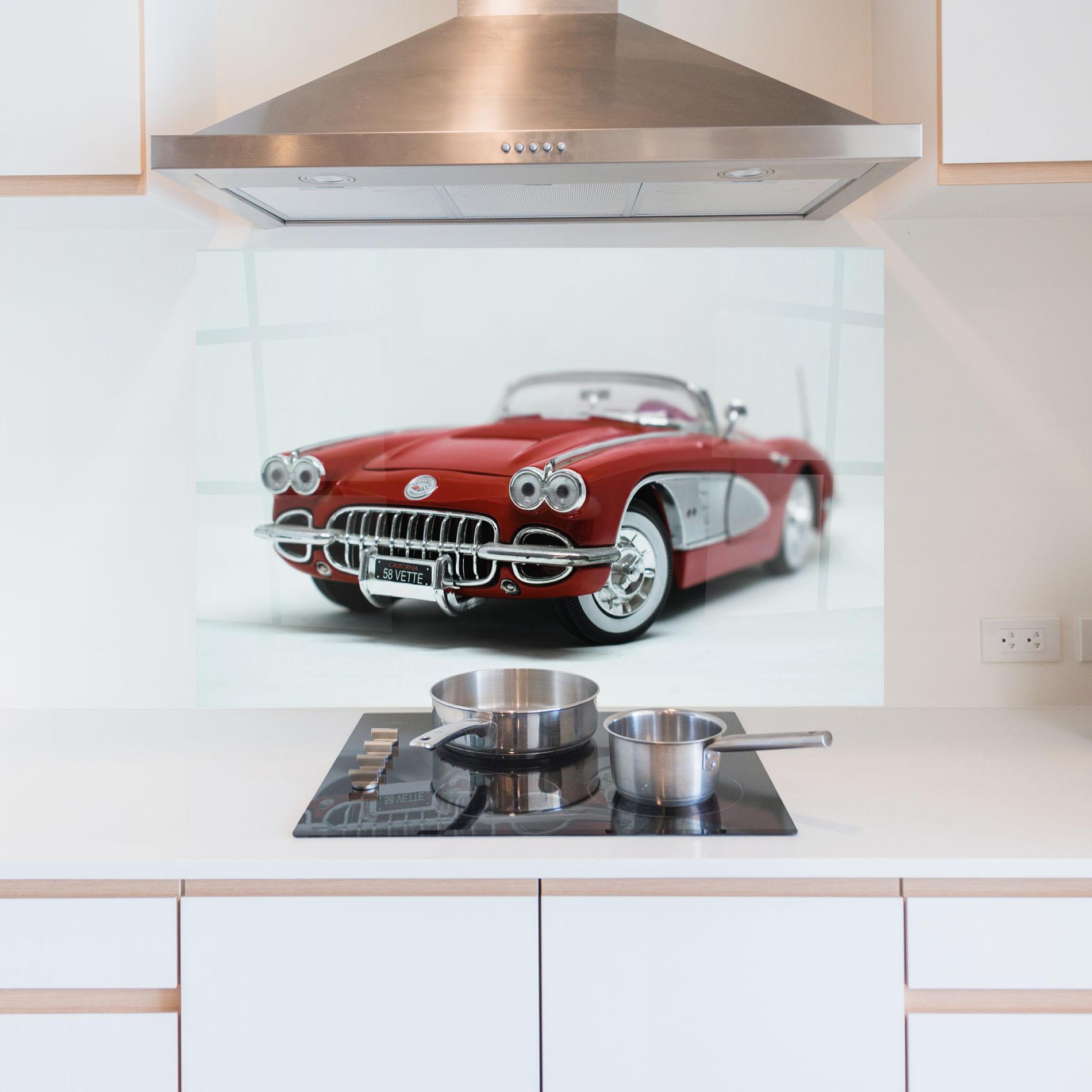 Konyhai üveg hátfal Vintage Red Car mockup 5