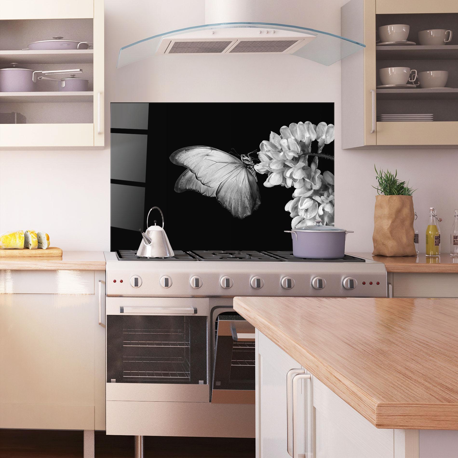 Konyhai üveg hátfal Grey Butterfly mockup 1