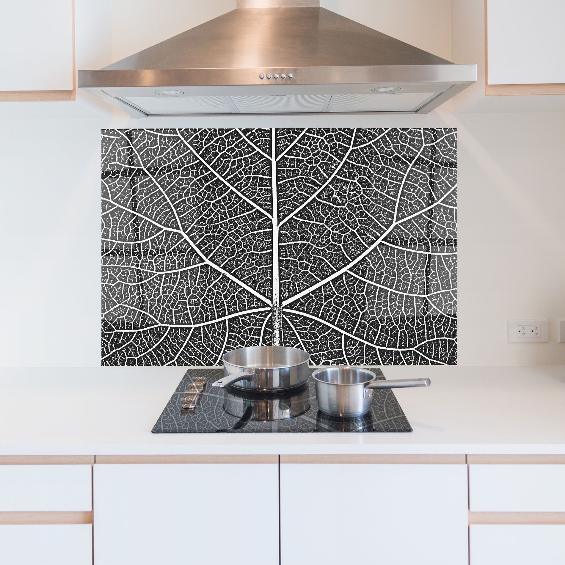 Close Grey Leaf mockup 5