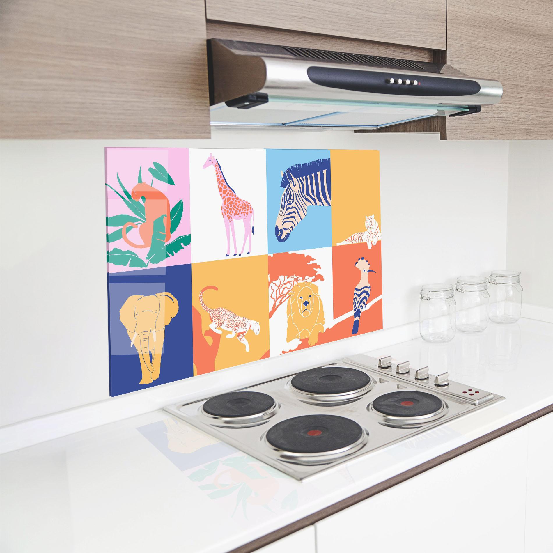 Konyhai üveg hátfal Wild Life Collage mockup 8