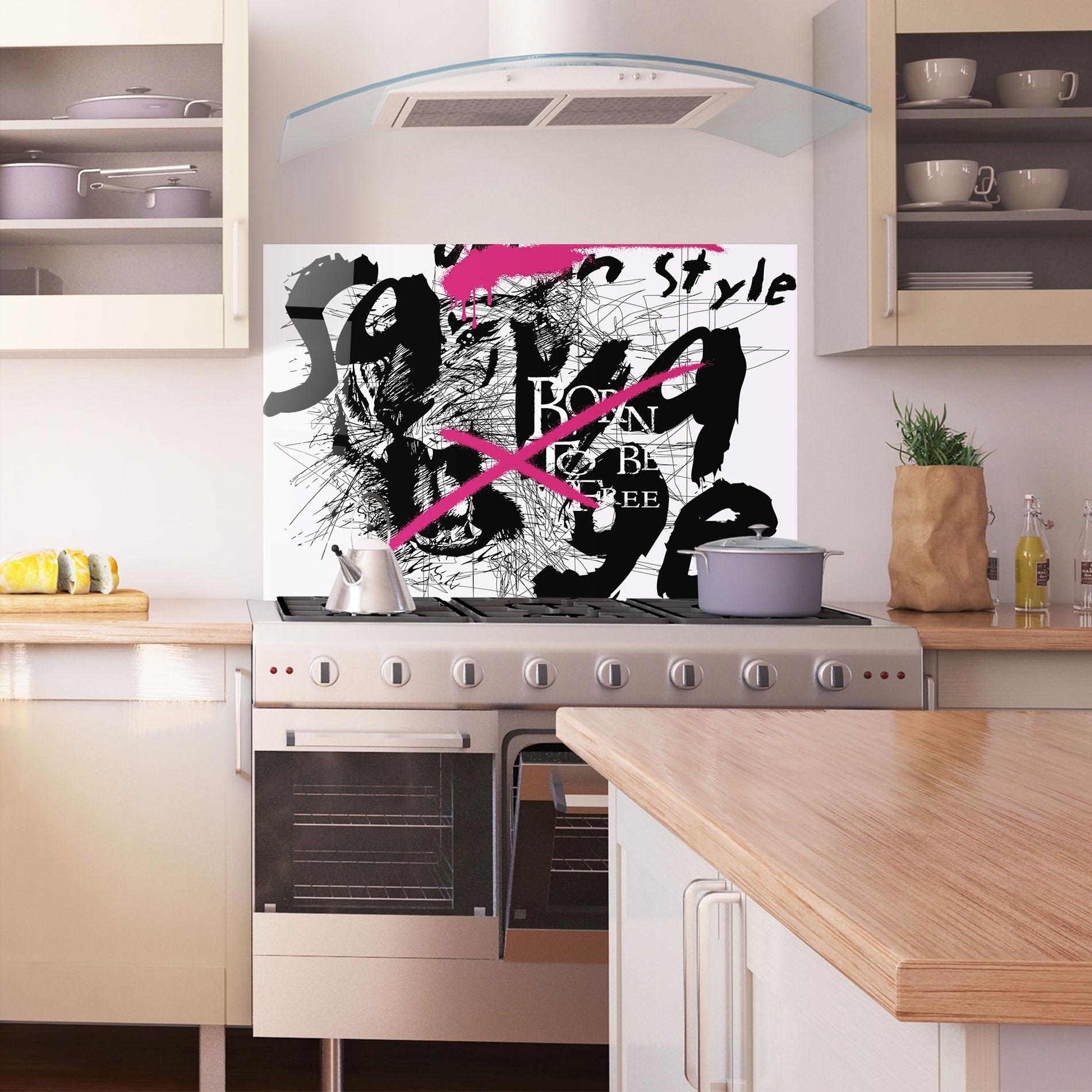 Konyhai üveg hátfal Born Free Graffiti mockup 1