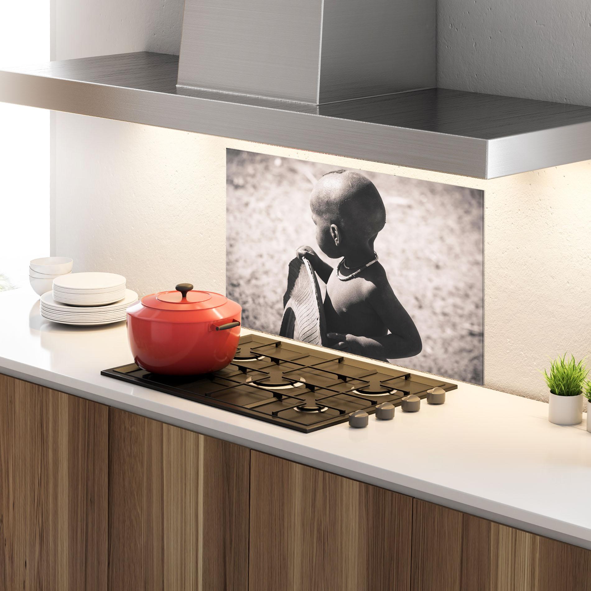 Konyhai üveg hátfal African Little Child mockup 4