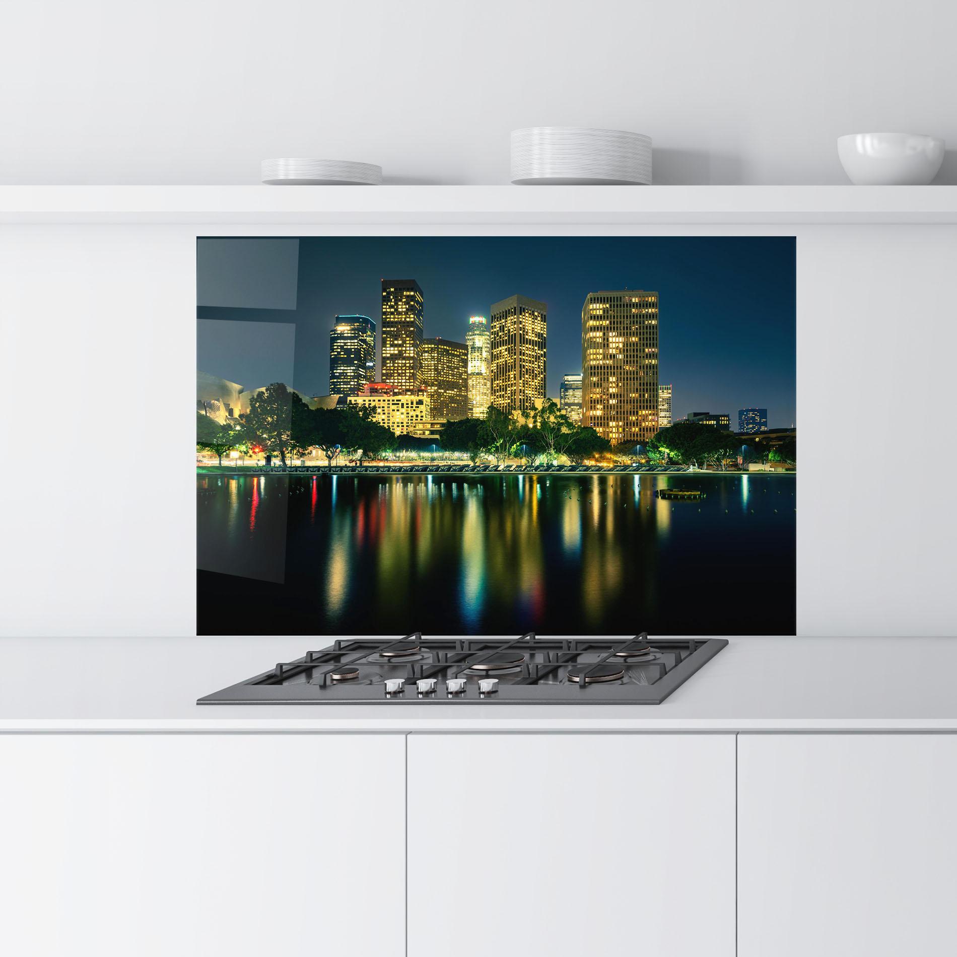 Konyhai üveg hátfal Los Angeles Night mockup 9