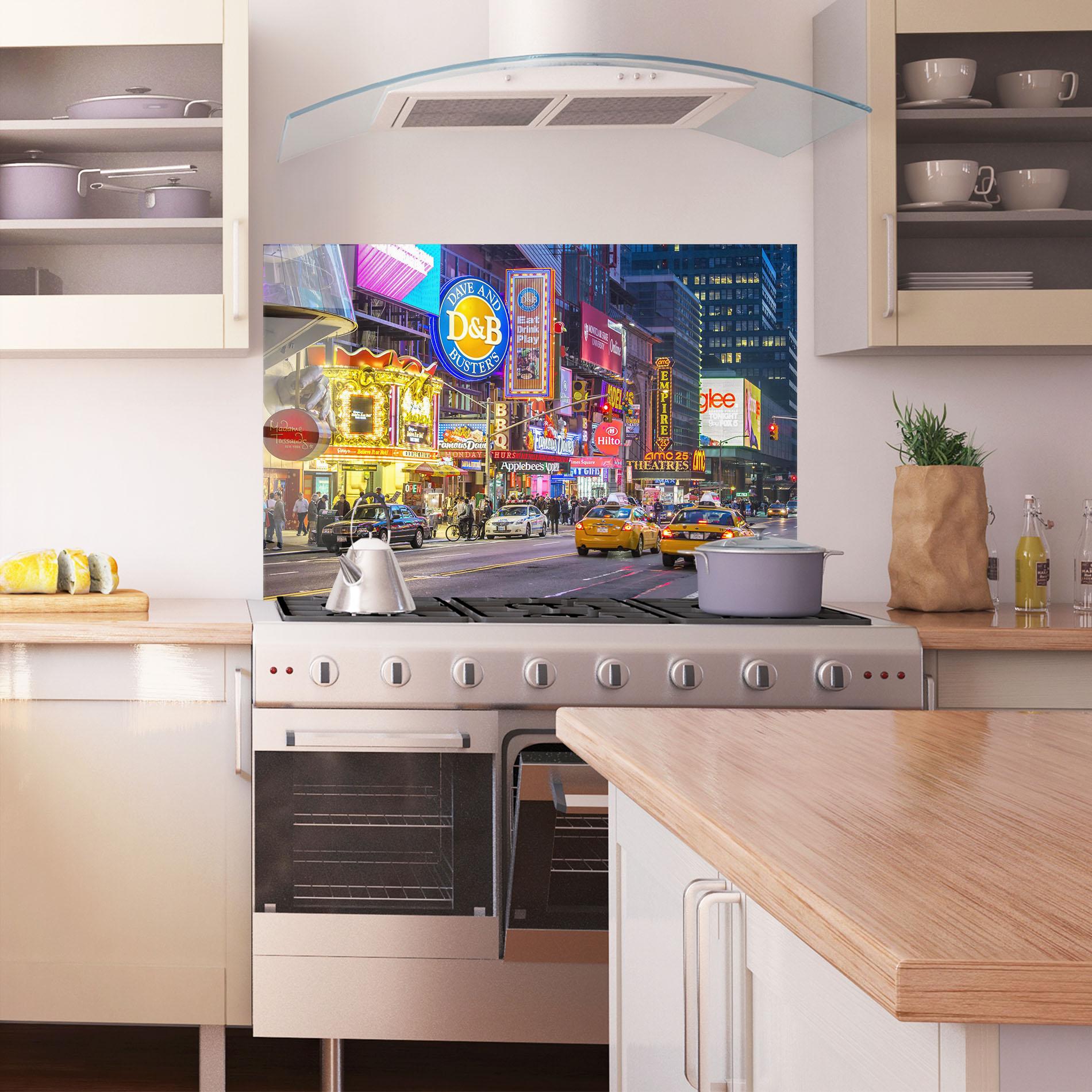 Konyhai üveg hátfal New York Lights mockup 1
