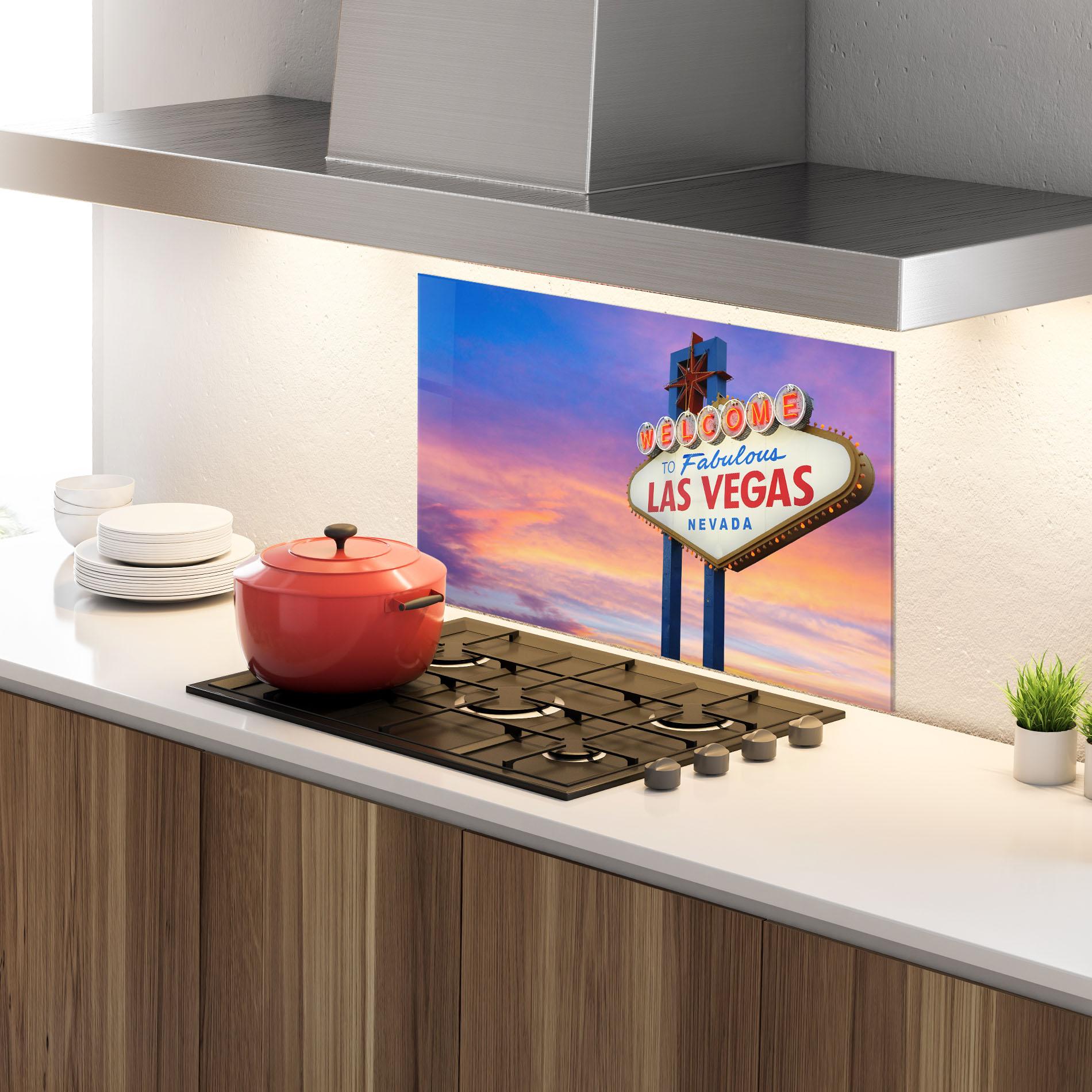 Konyhai üveg hátfal Las Vegas Sign mockup 4