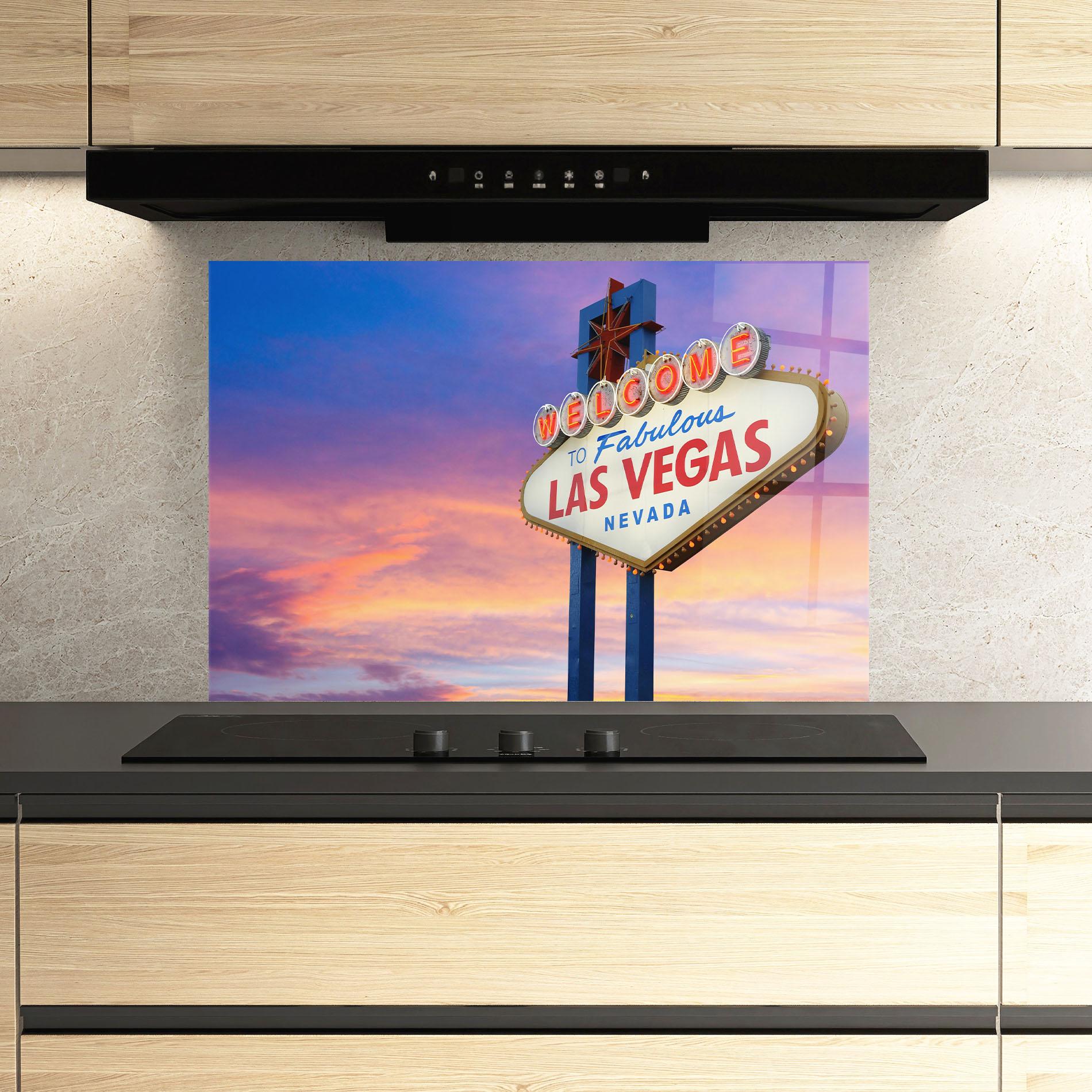 Konyhai üveg hátfal Las Vegas Sign mockup 3