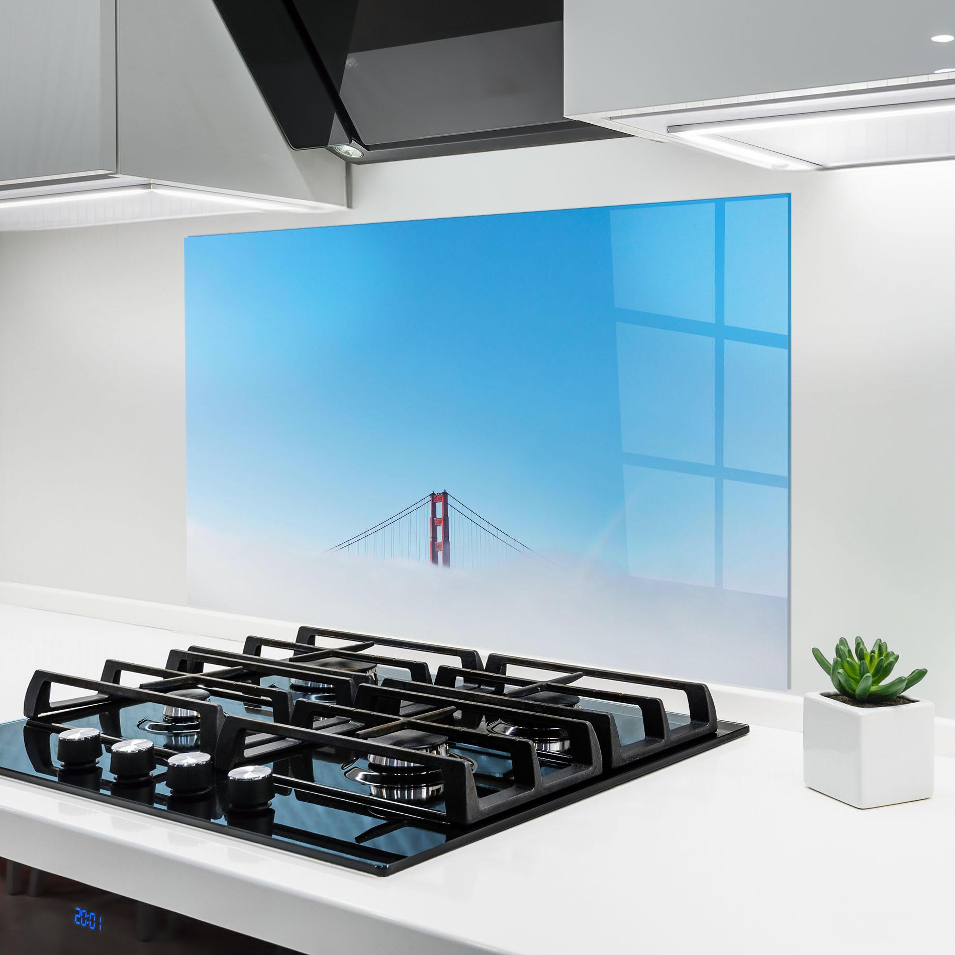 Konyhai üveg hátfal High Cloud Bridge mockup 6