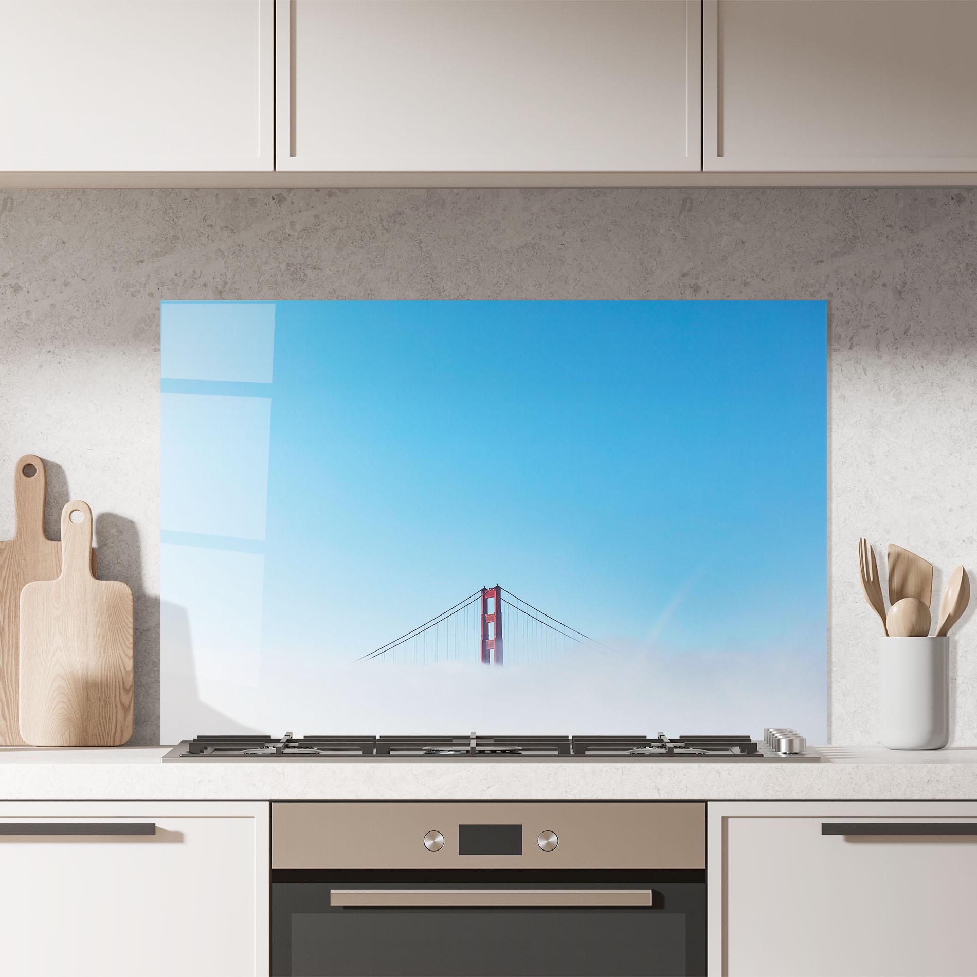 Konyhai üveg hátfal High Cloud Bridge mockup 7