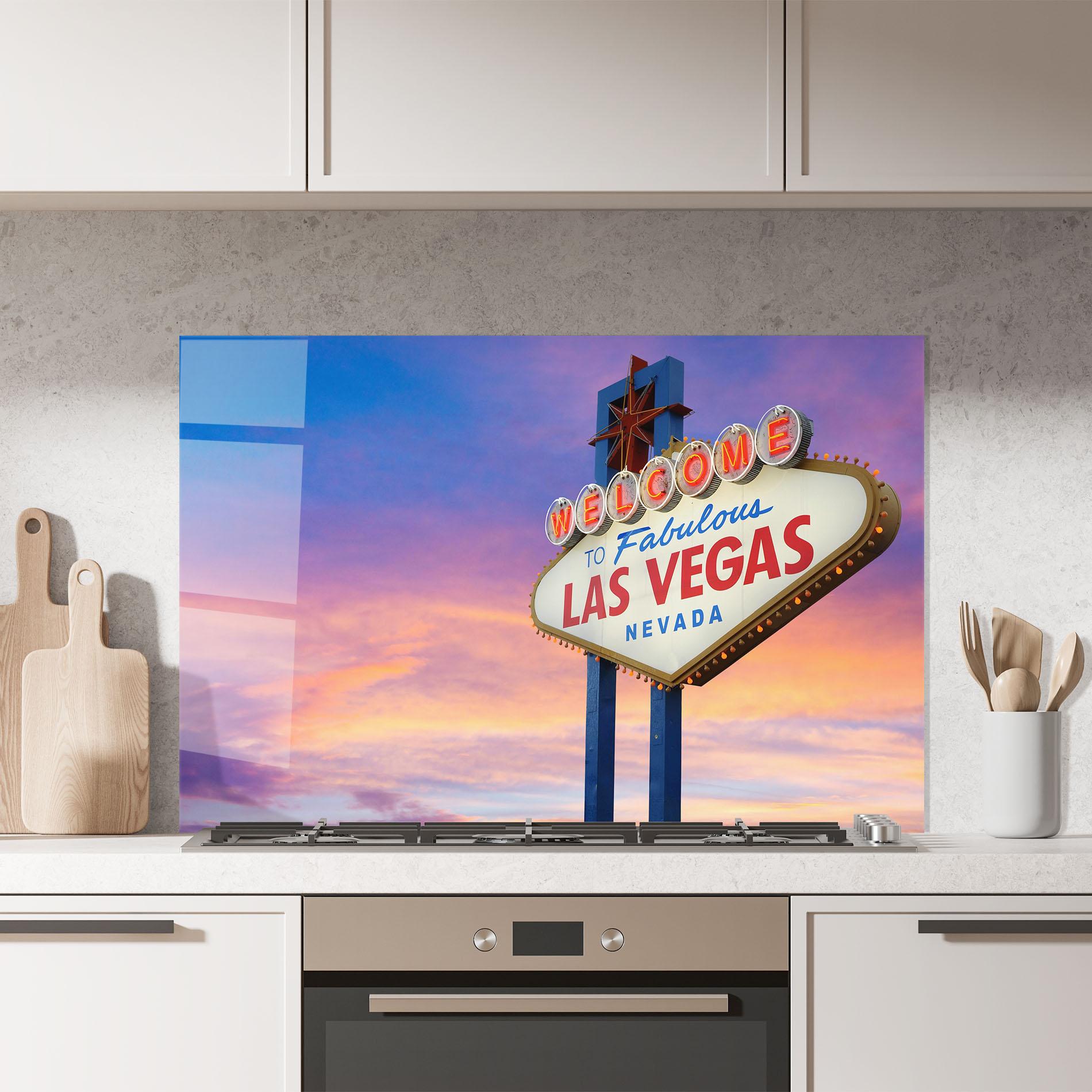 Konyhai üveg hátfal Las Vegas Sign mockup 7