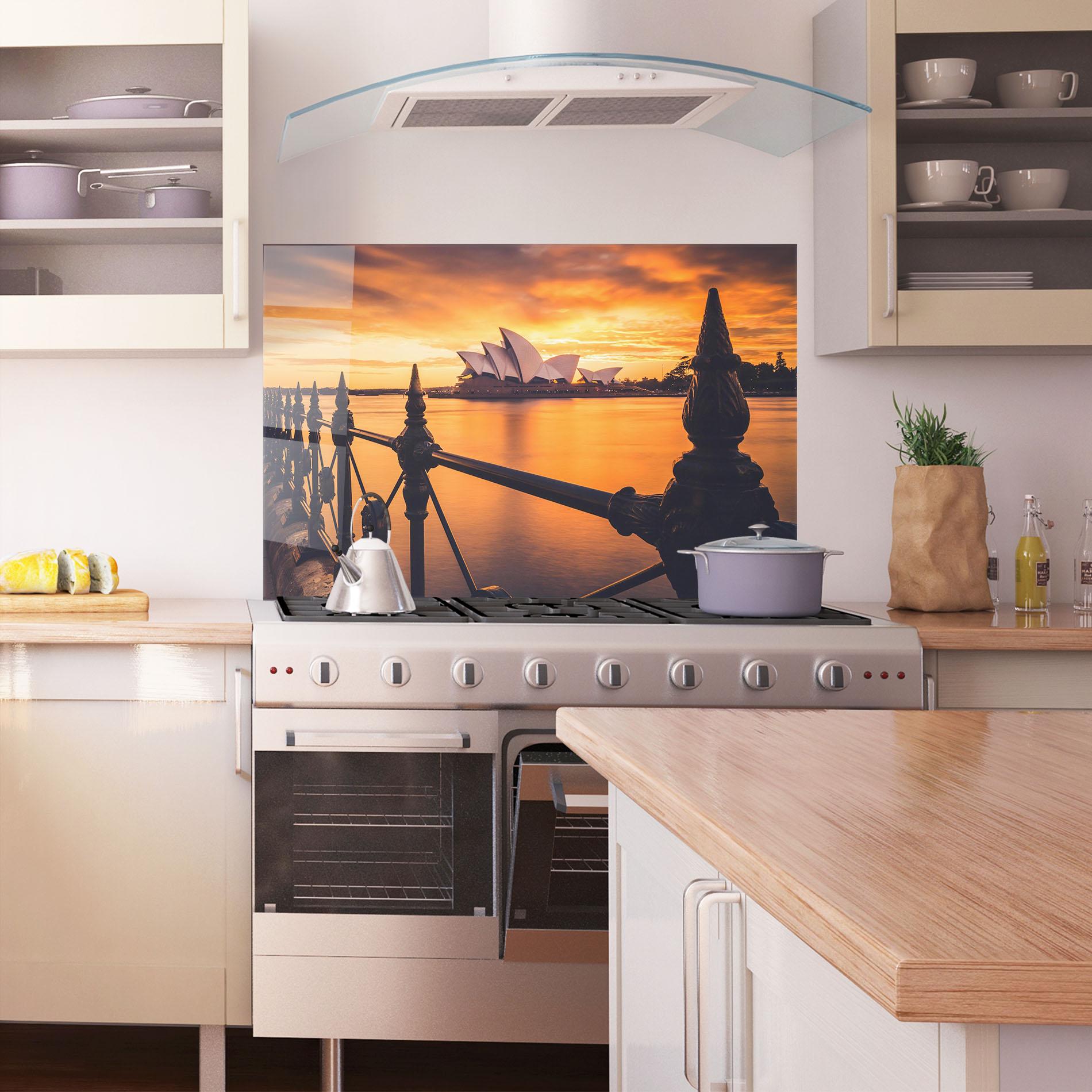 Konyhai üveg hátfal Sydney Orange View mockup 1