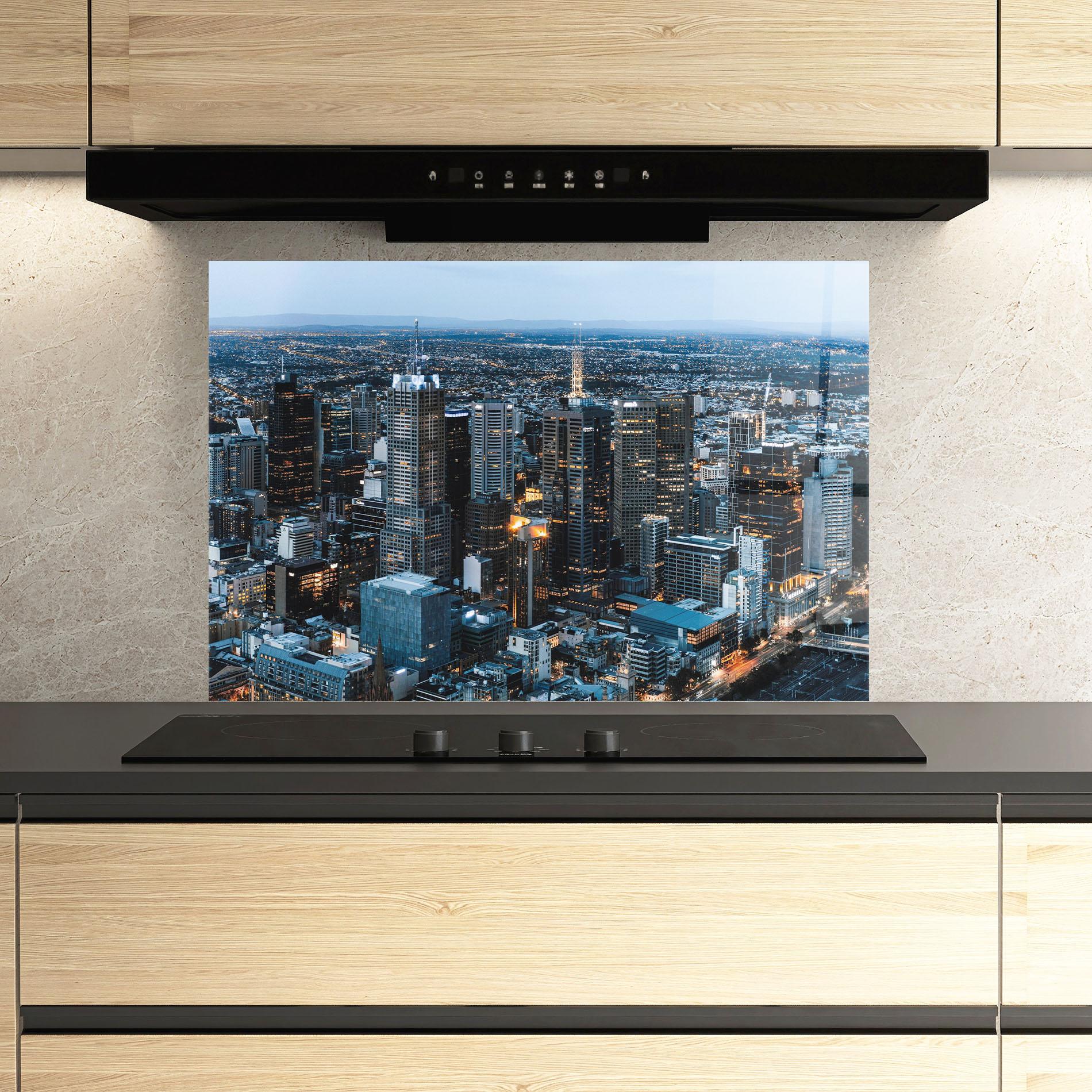 Konyhai üveg hátfal Yellow Lights Skyline mockup 3