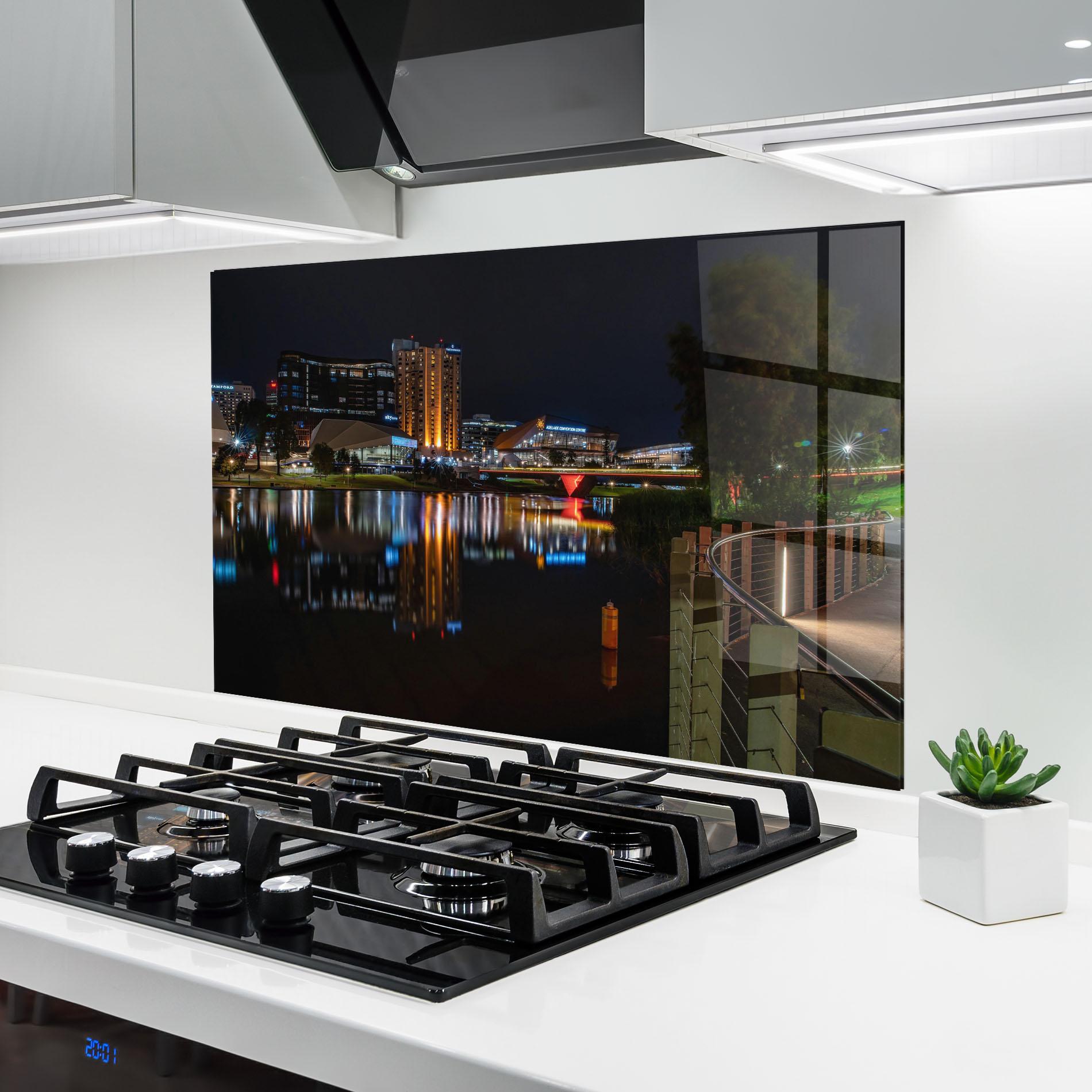 Konyhai üveg hátfal Australia Night Lake mockup 6