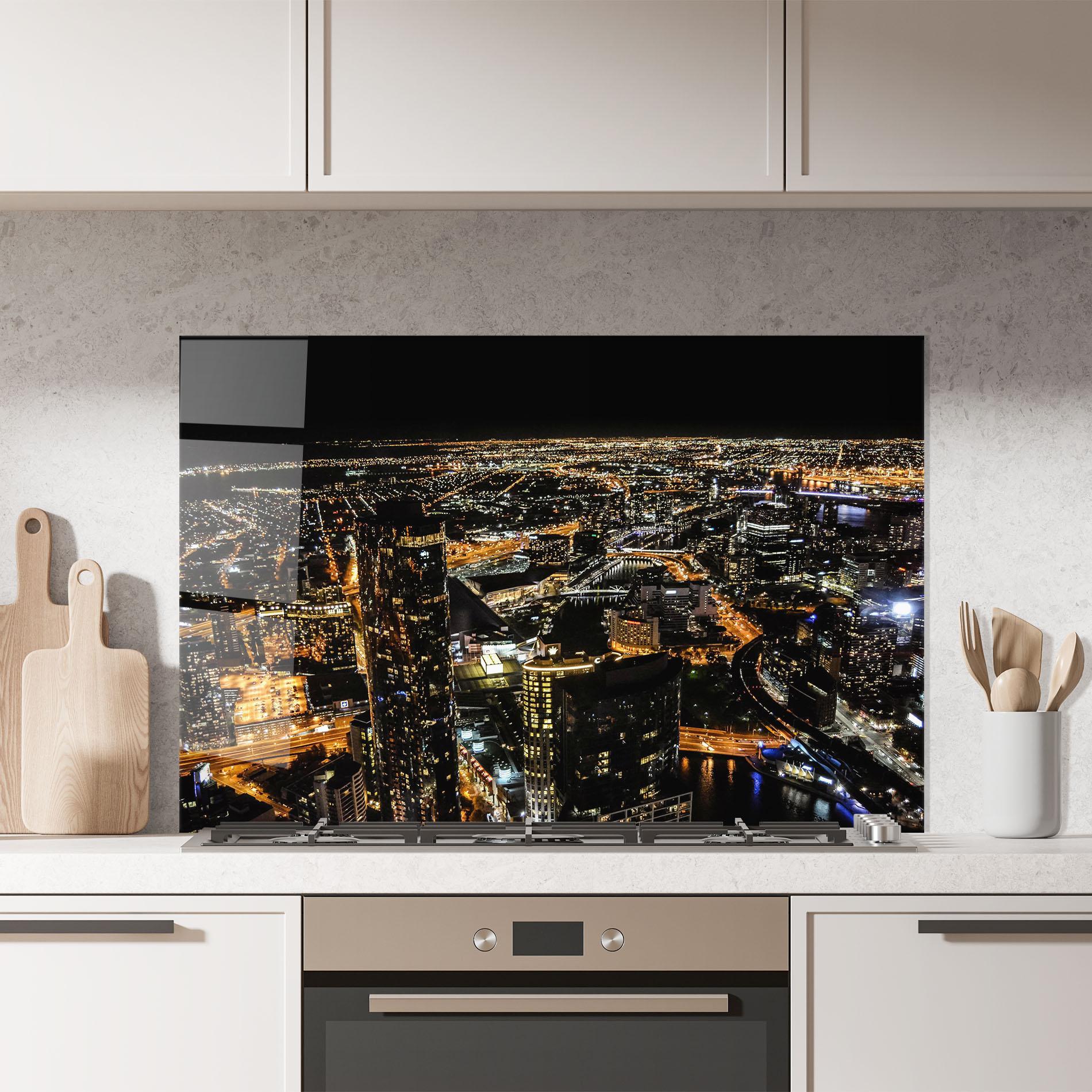 Konyhai üveg hátfal Black City Light mockup 7