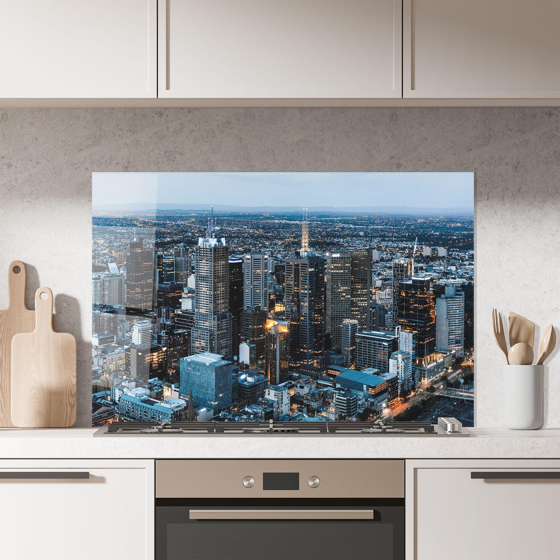 Konyhai üveg hátfal Yellow Lights Skyline mockup 7