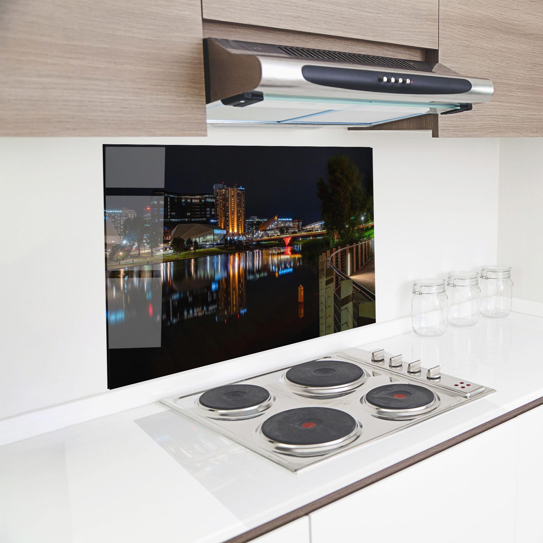 Konyhai üveg hátfal Australia Night Lake mockup 8