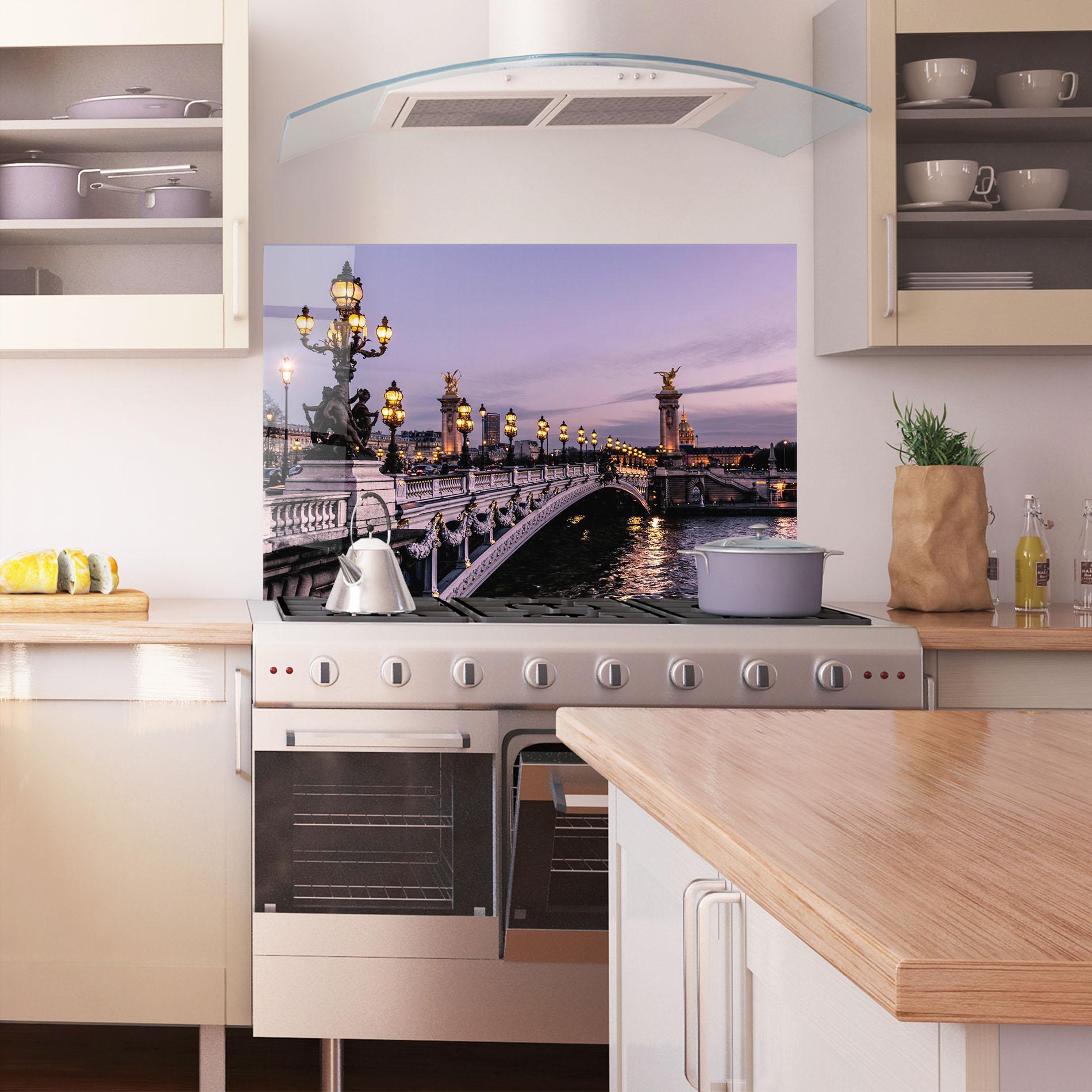 Konyhai üveg hátfal Paris Bidge mockup 1