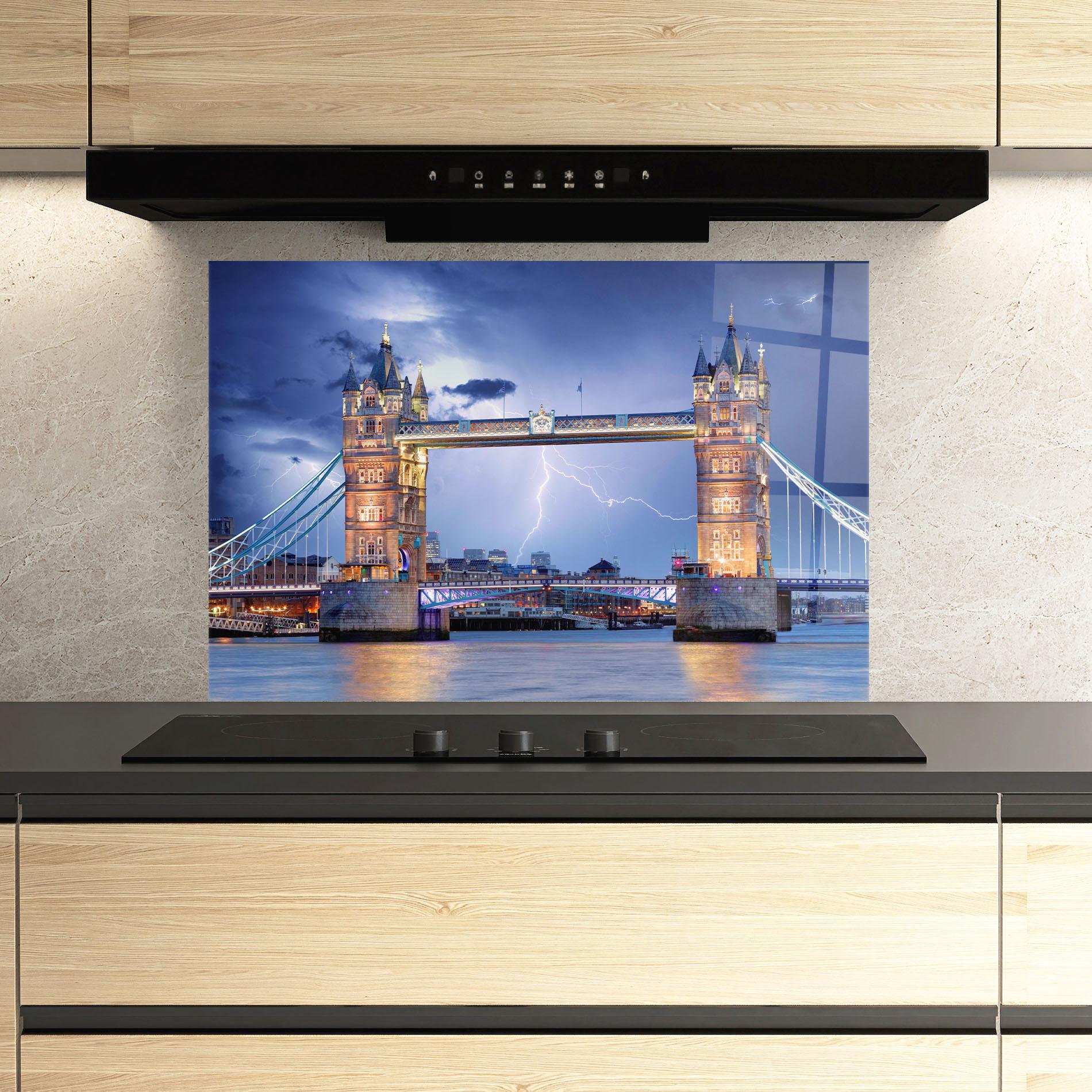 Konyhai üveg hátfal London Tower Bridge mockup 3