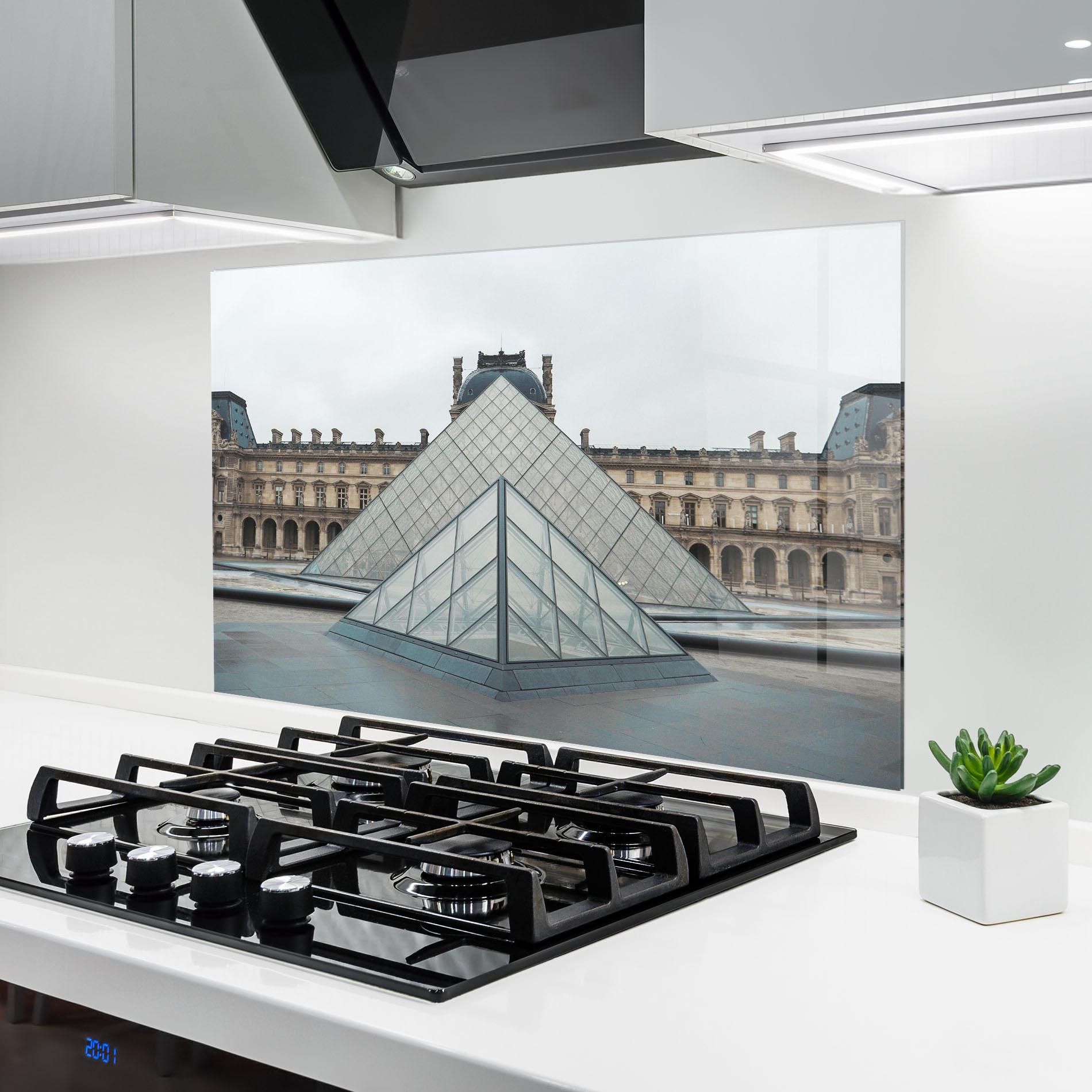 Konyhai üveg hátfal Beautiful Louvre mockup 6