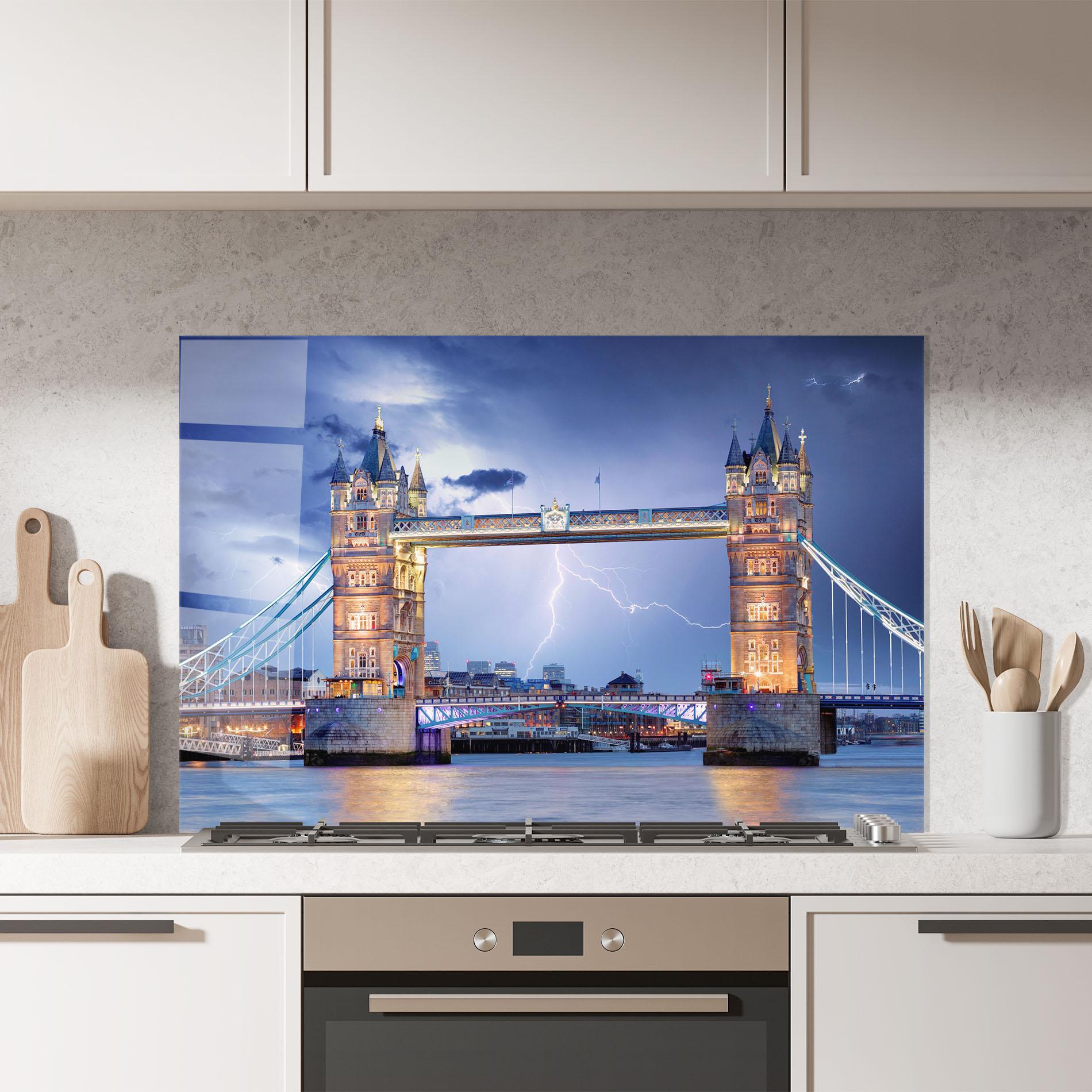 Konyhai üveg hátfal London Tower Bridge mockup 7