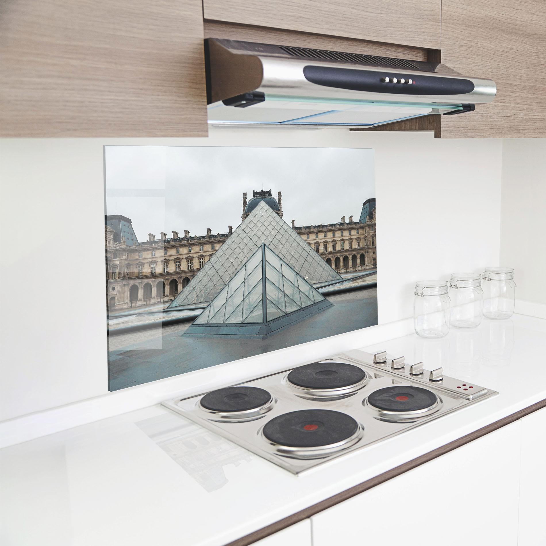 Konyhai üveg hátfal Beautiful Louvre mockup 8